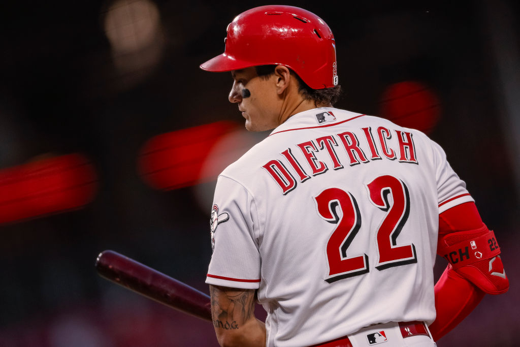 Yankees sign veteran IF Derek Dietrich to minors deal