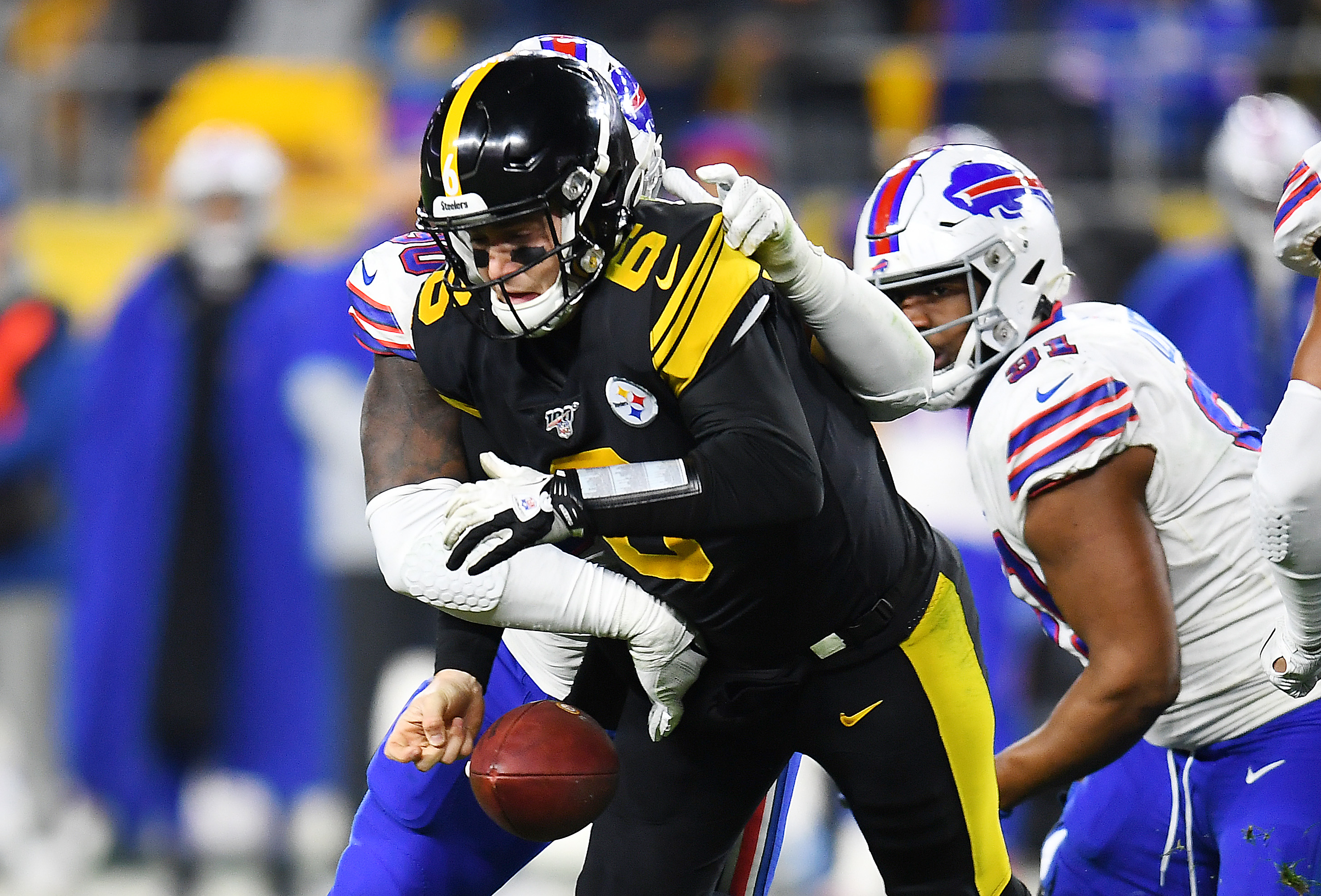 PFF: Buffalo Bills QB Josh Allen does not check the ball down