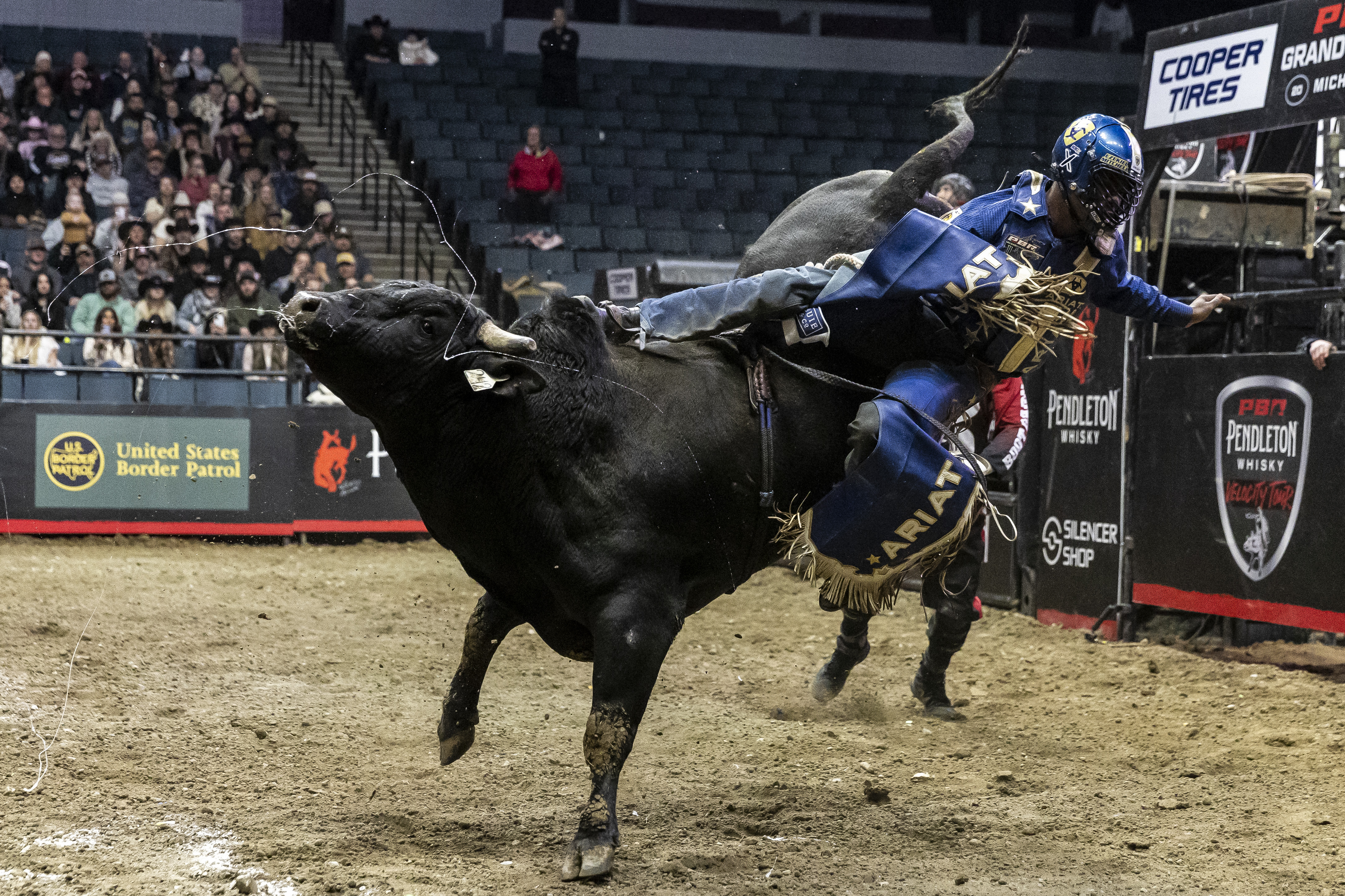 World’s best bull riders compete in Grand Rapids - mlive.com
