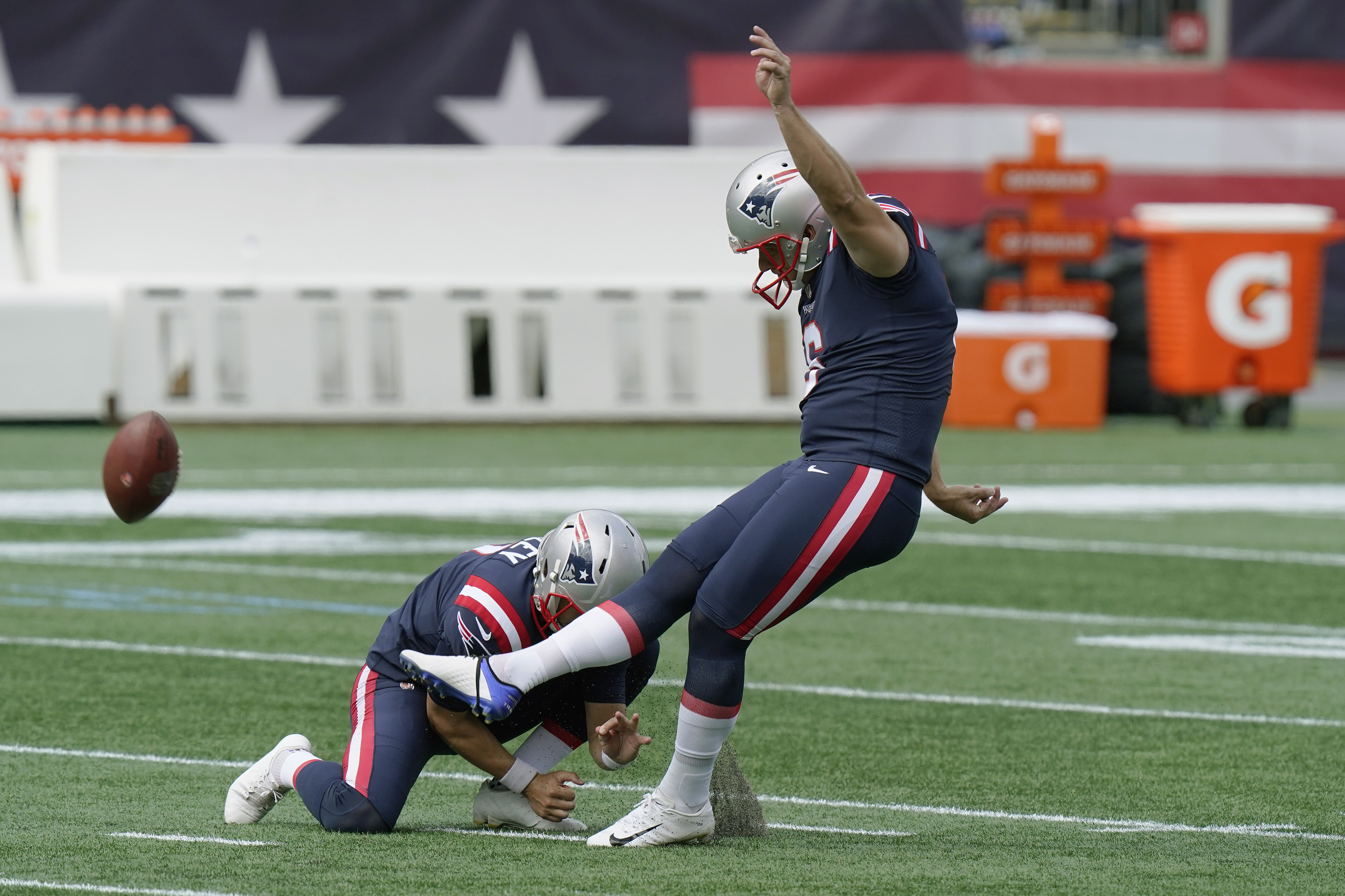 Nick Folk reacts to record-breaking kicking streak