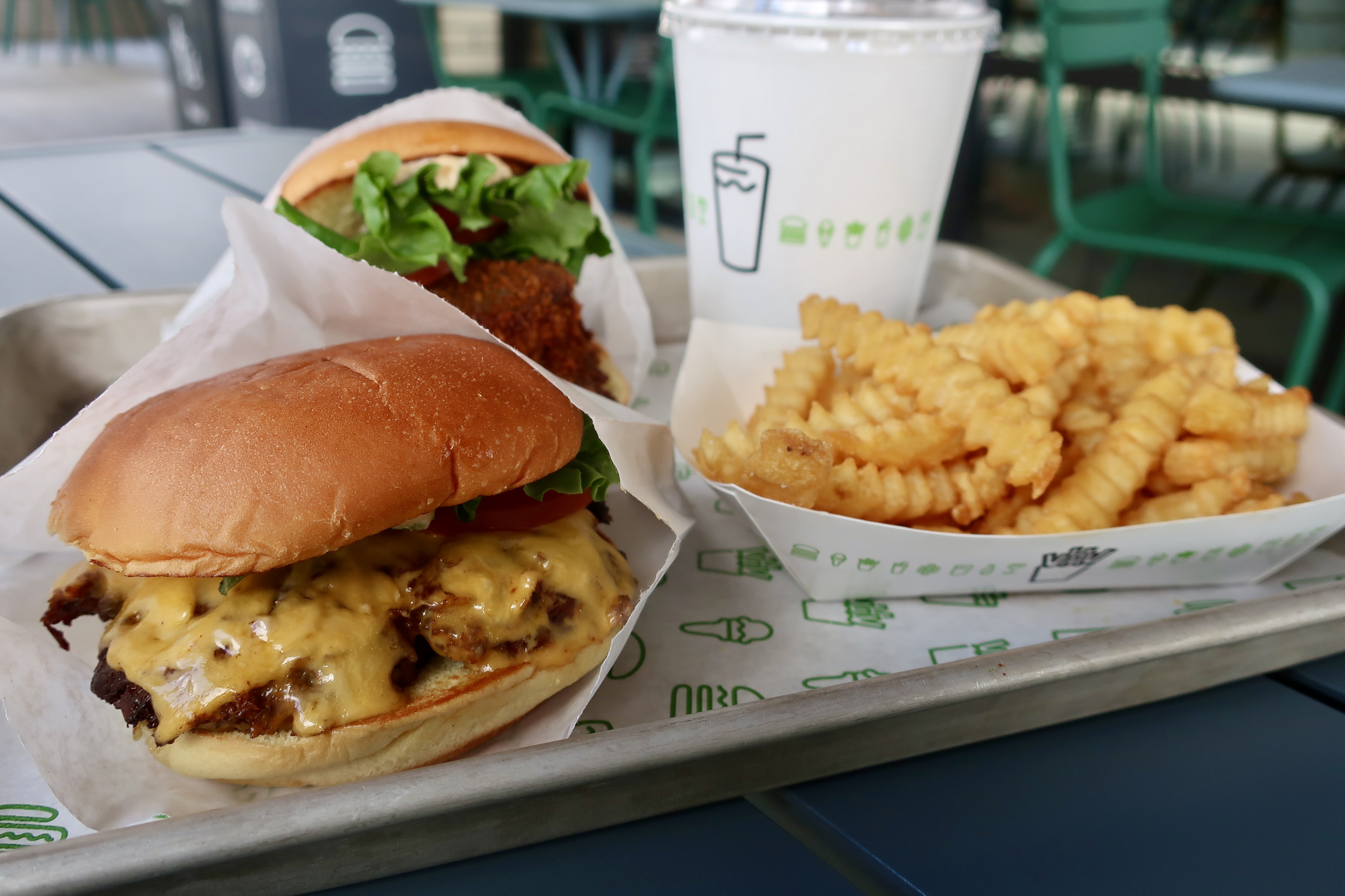 Shake Shack's latest Oregon location opens this month at this Bridgeport  Village mall 
