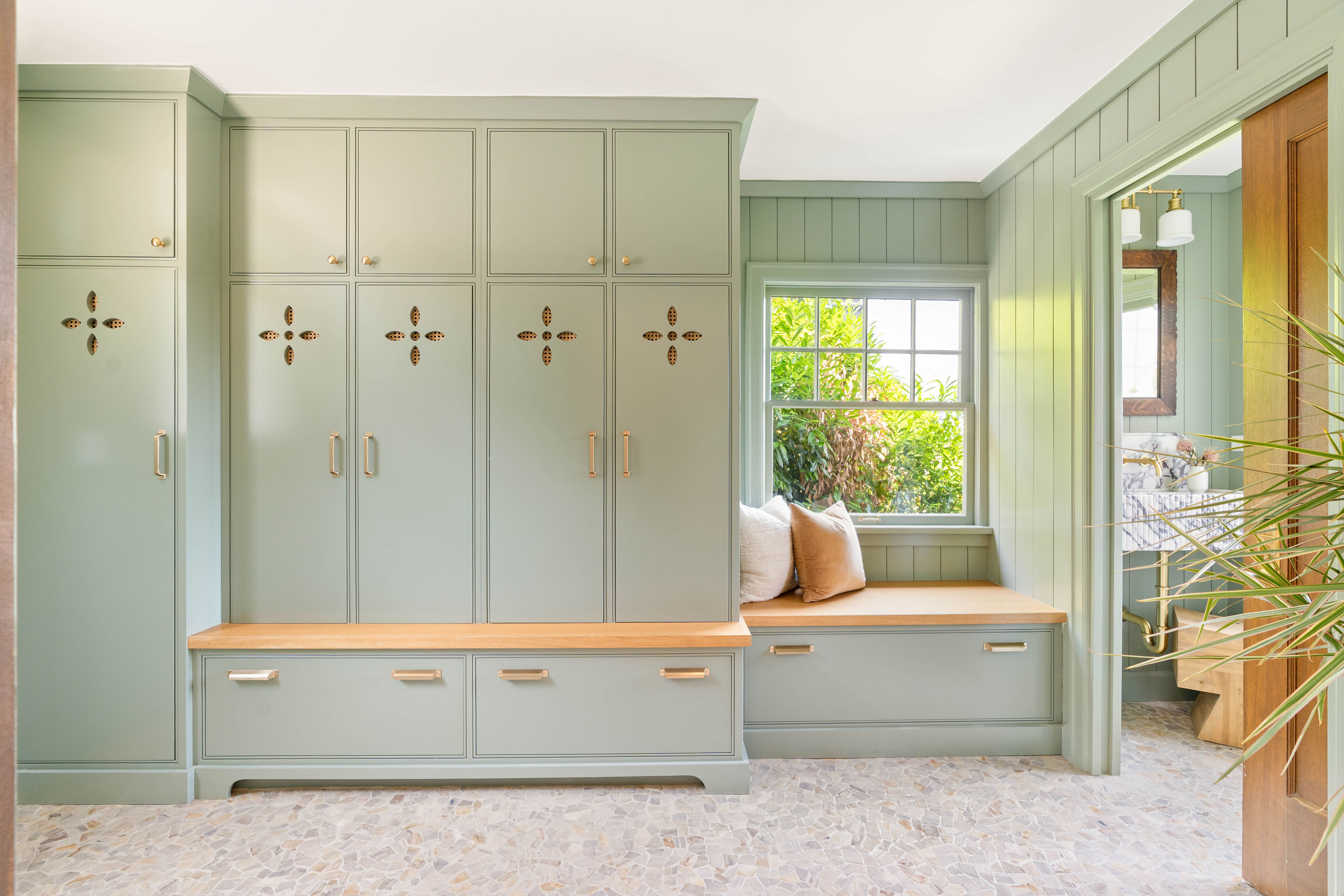 A 1907 Craftsman house at 1442 S.W. Vista Ave. in Southwest Portland is for sale by Aaron Moomaw and Lauren Moomaw of Cascade Hasson Sotheby’s International Realty. Stacks Photo Company