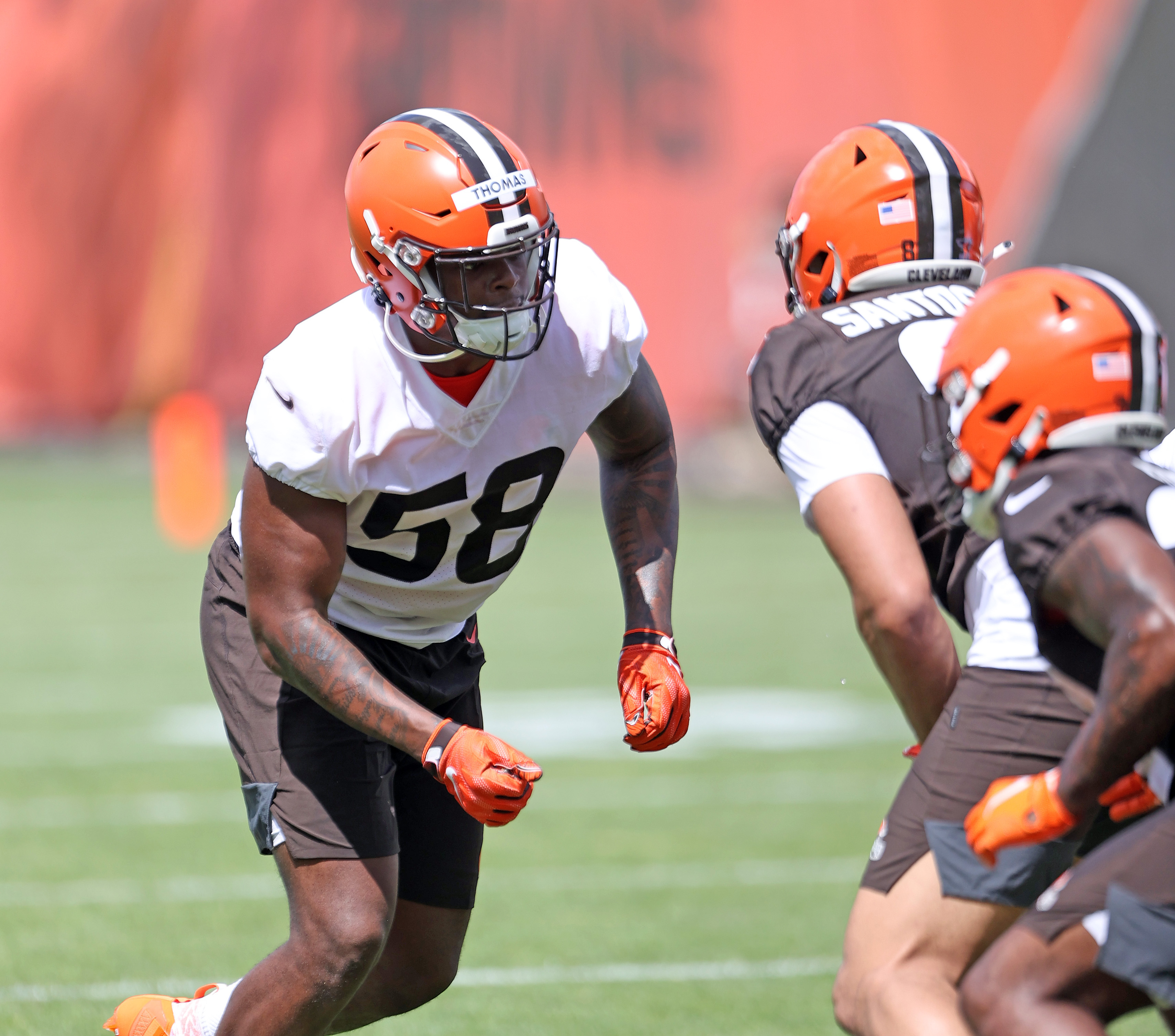 Browns announce 7 inactives including rookie DE Isaiah Thomas