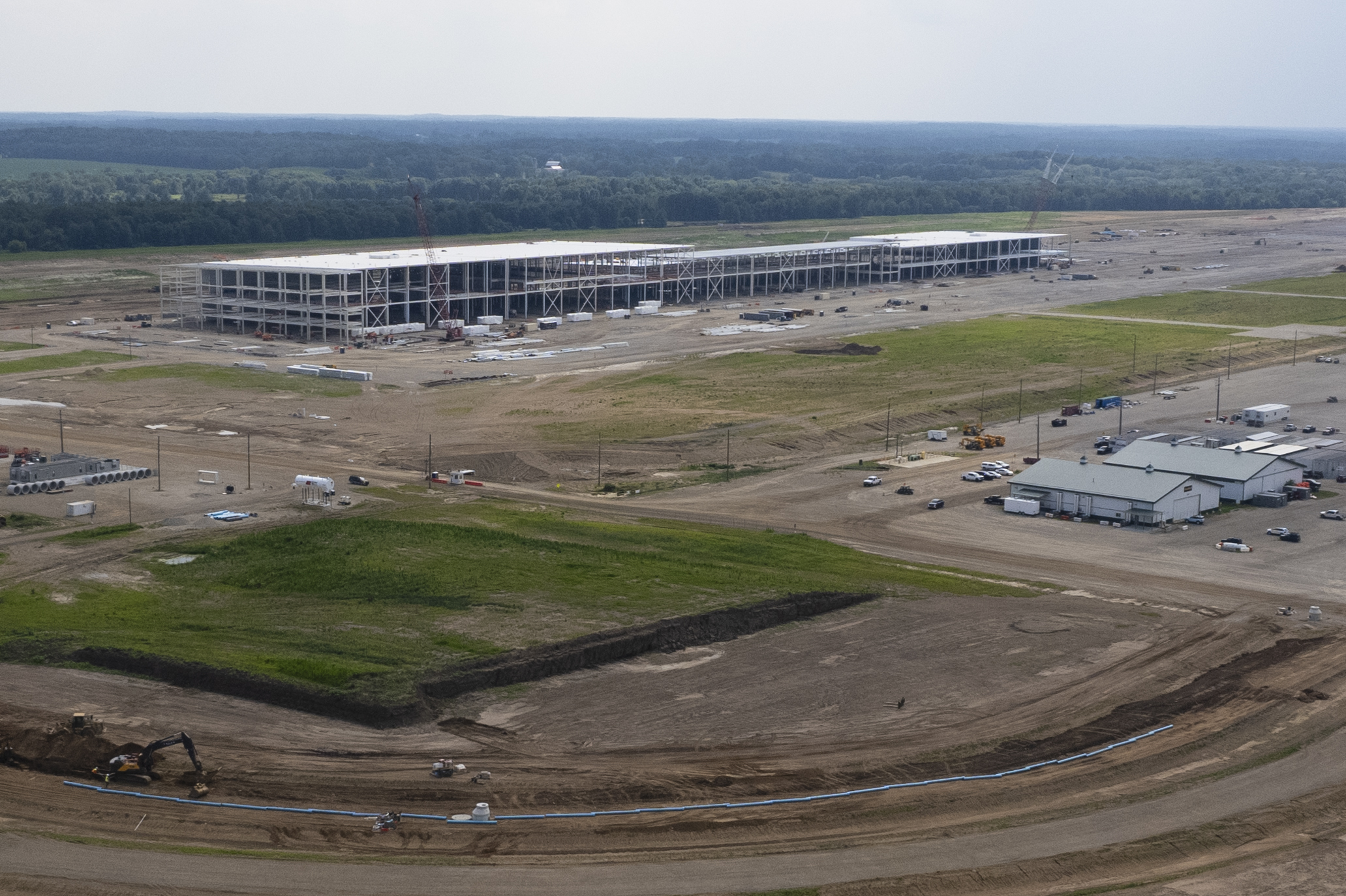 Construction of the BlueOval Battery Park Michigan - mlive.com