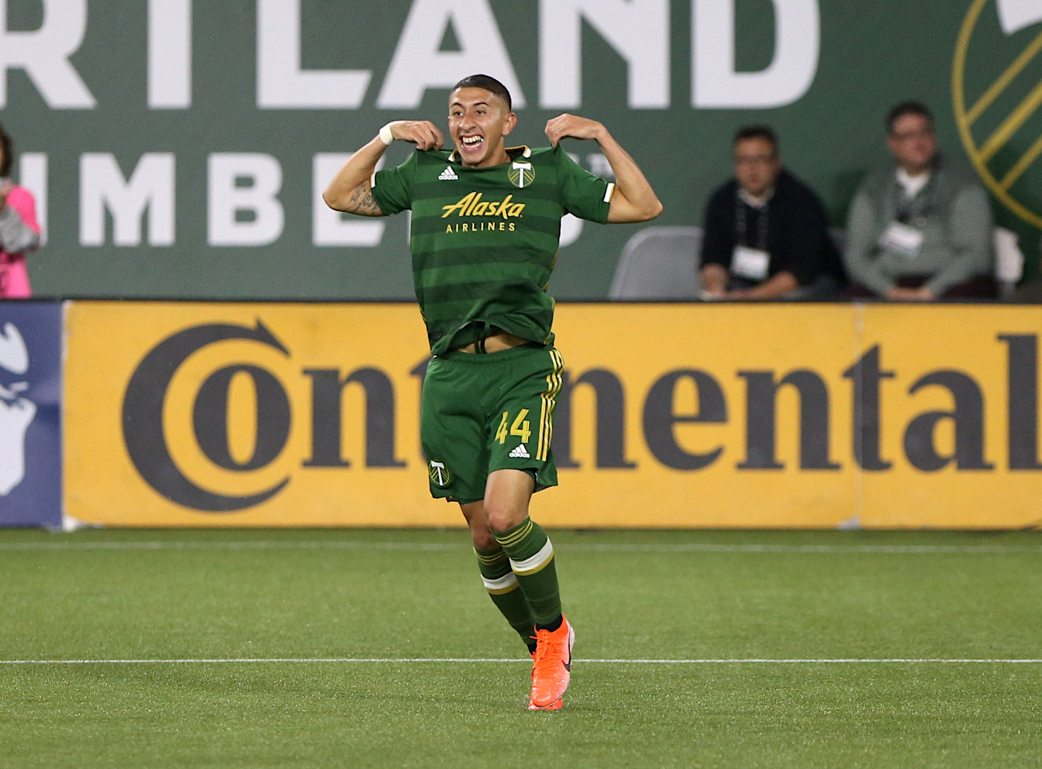 marvin loria - oregonlive.com