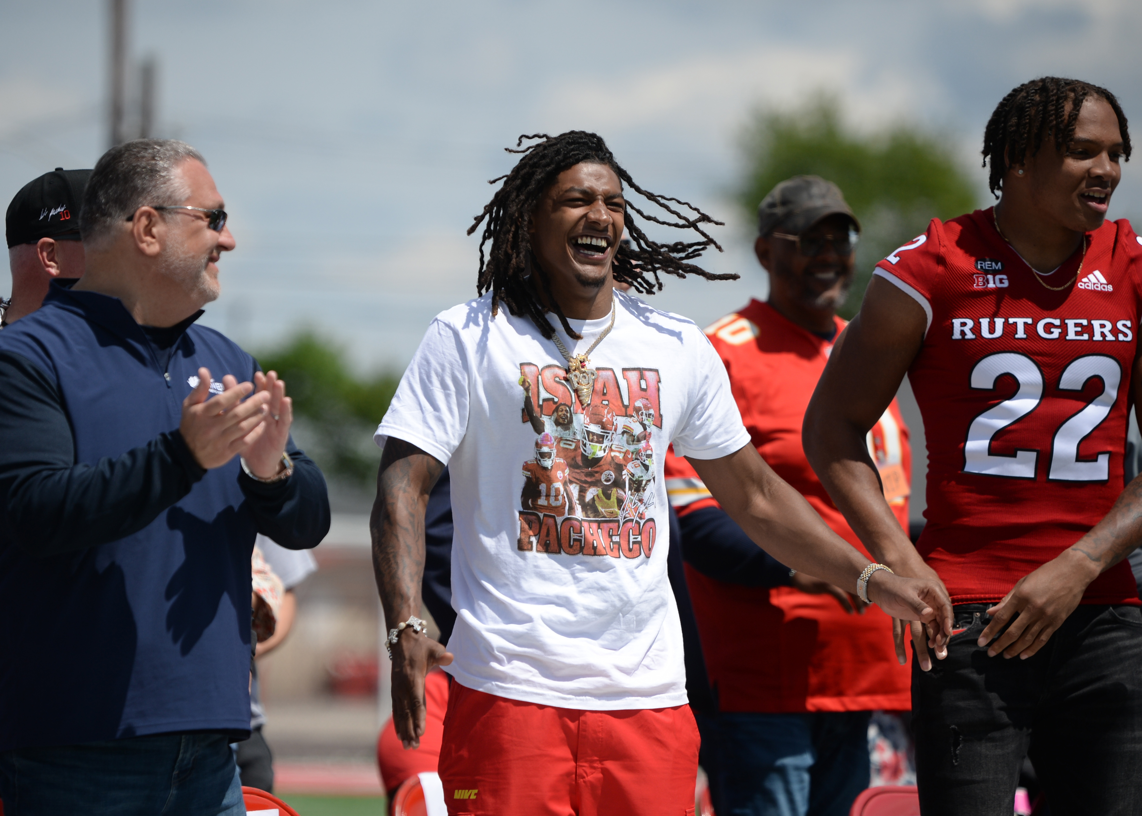 Vineland honors favorite son, Super Bowl champion Pacheco with parade