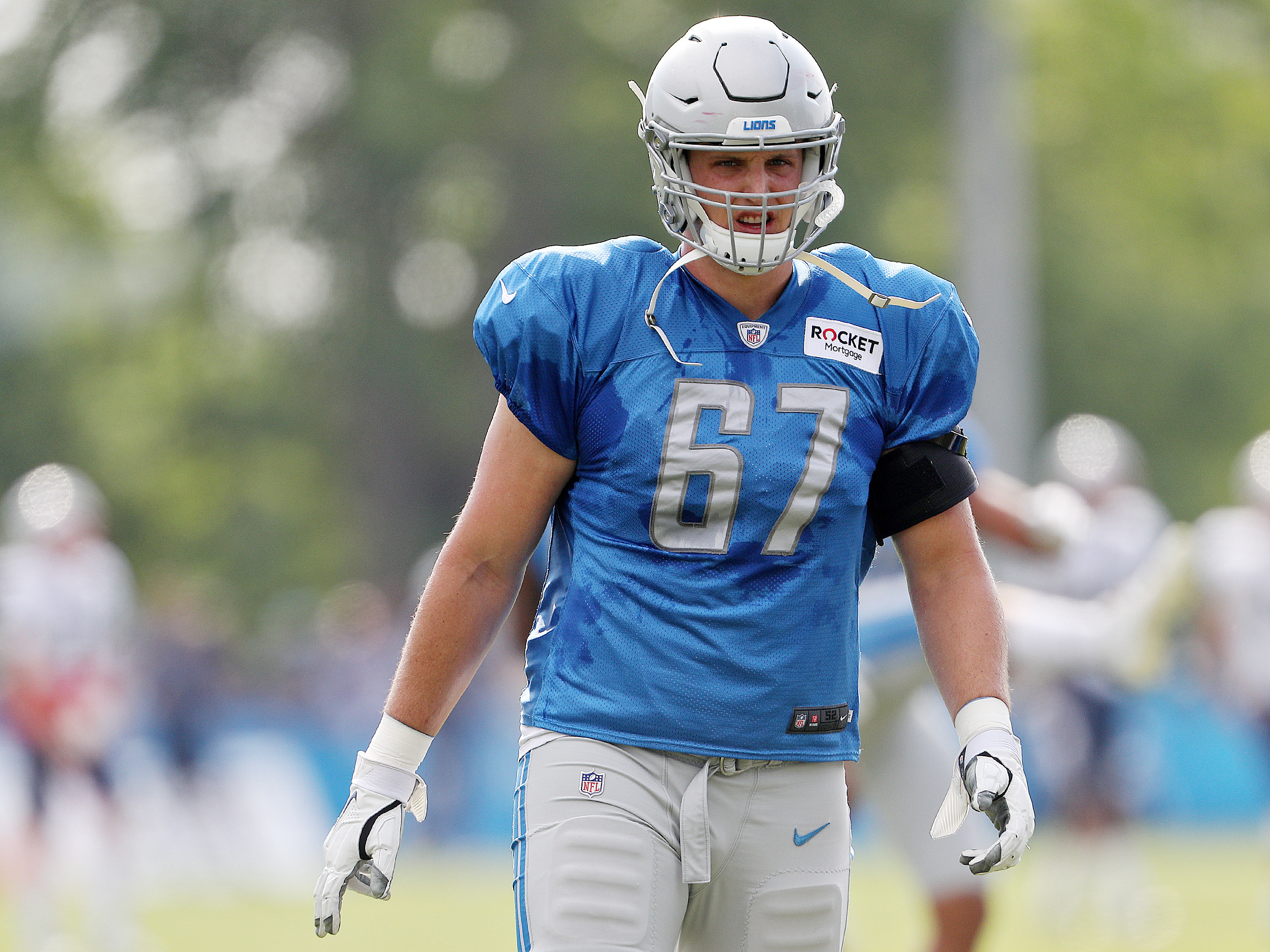 The Lions' decision to convert ex-Iowa DE Matt Nelson into an offensive  tackle pays off 