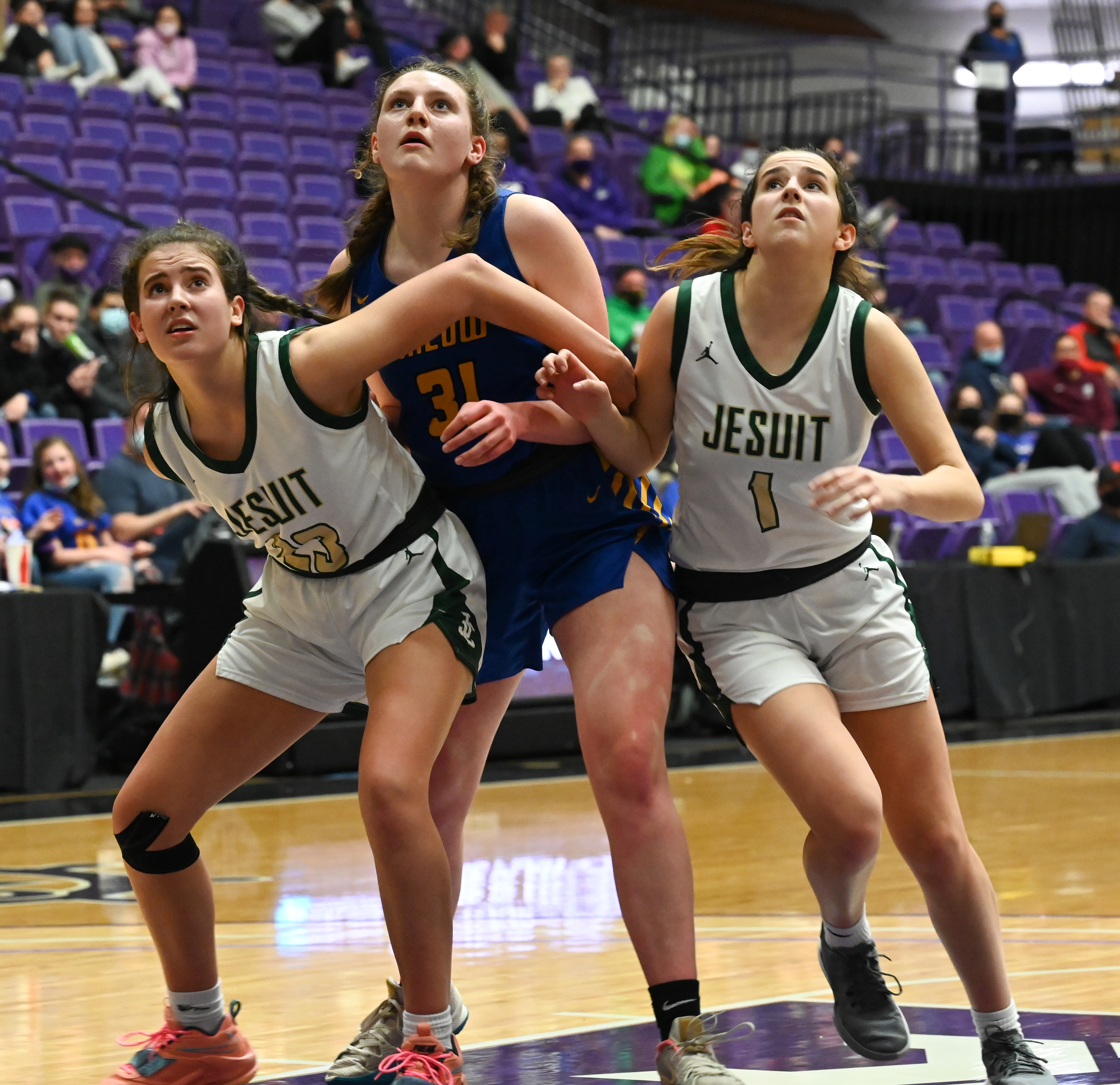 OSAA 6A girls basketball: Jesuit vs Barlow 