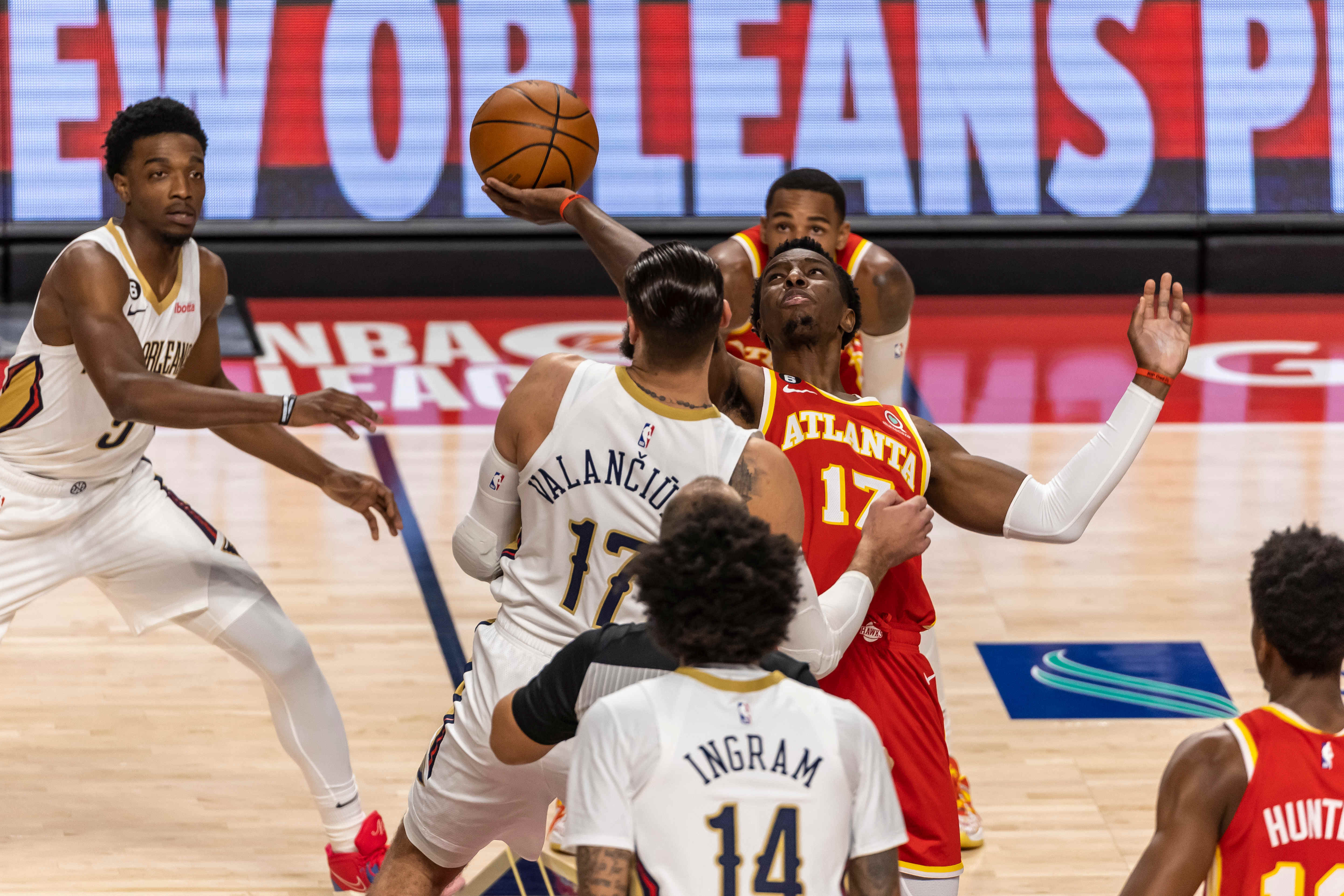 Photos: Pelicans vs. Hawks, Preseason Game 5 Photo Gallery