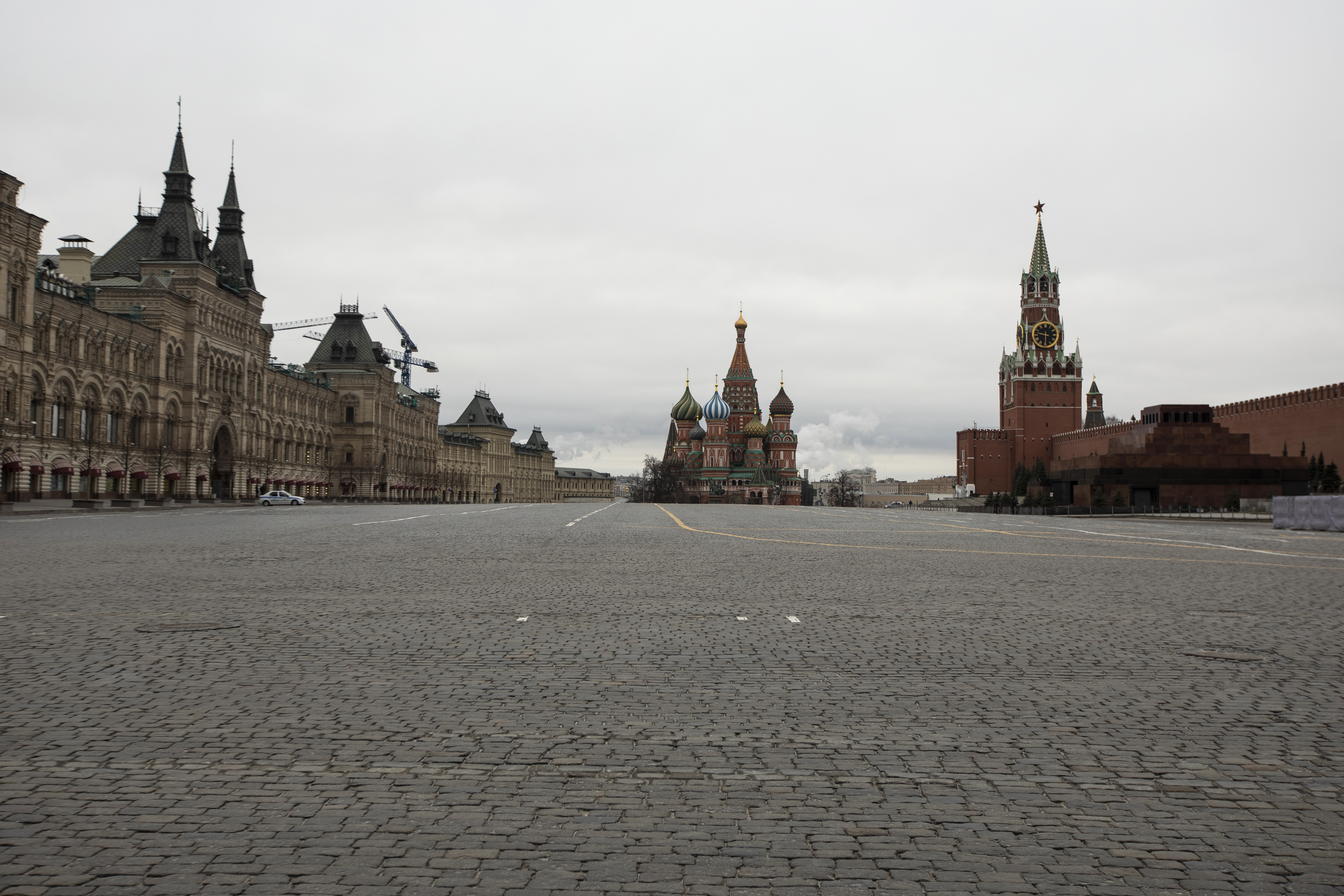 Чувствовать площадь. Красная площадь Москва пустая. Москва Кремль красная площадь. Красная площадь Москва без людей. Безлюдная красная площадь.