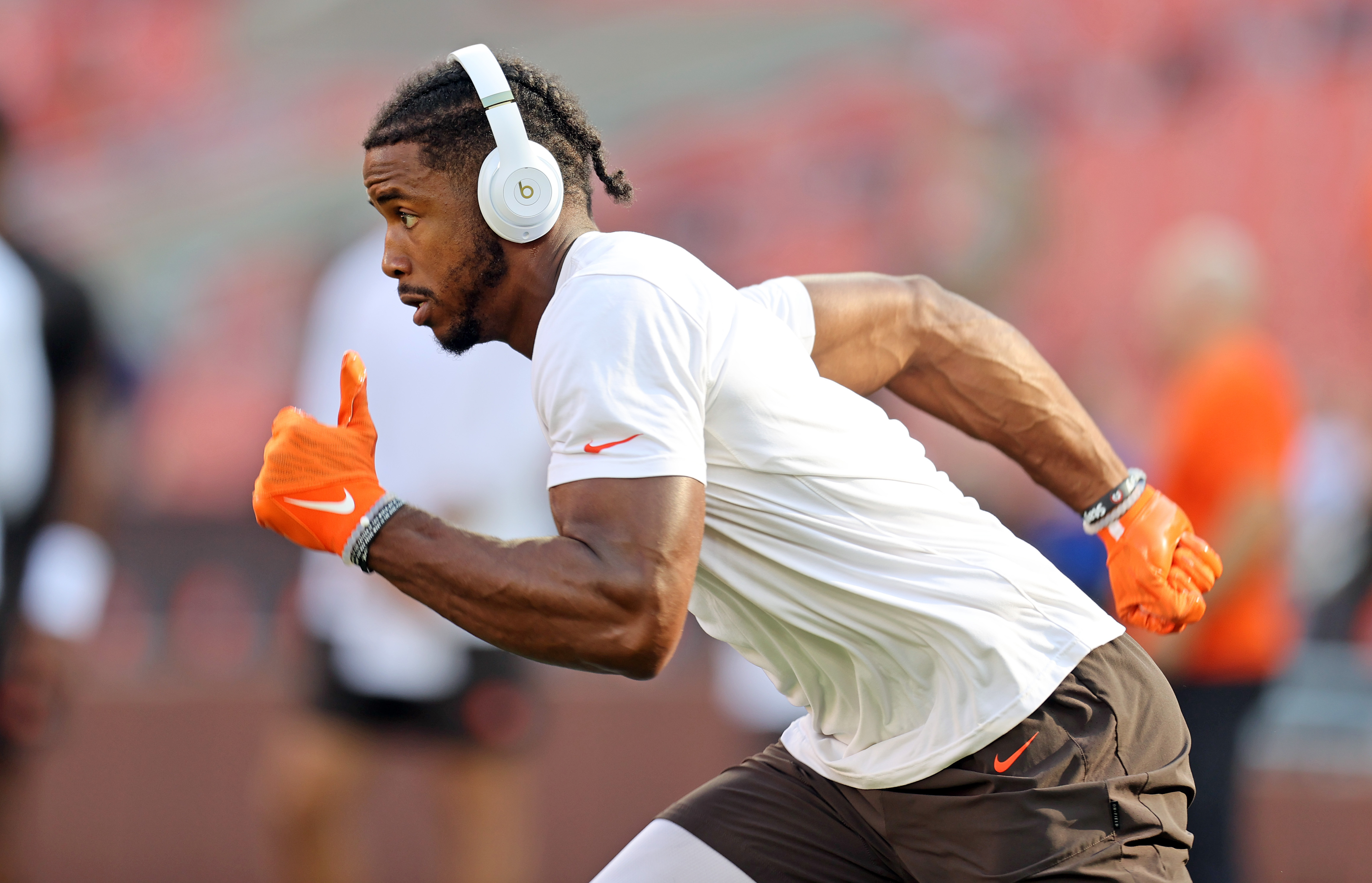 Cleveland Browns Donovan Peoples-Jones mastering sideline catches