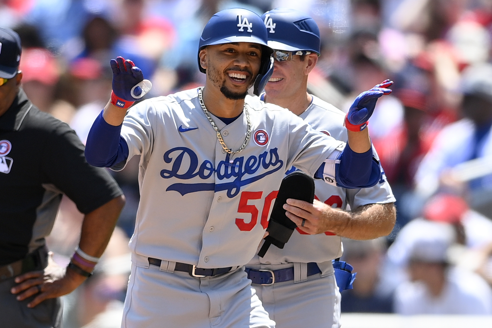Dodgers' Mookie Betts Likely Out vs. Nationals Due to Injury; CT