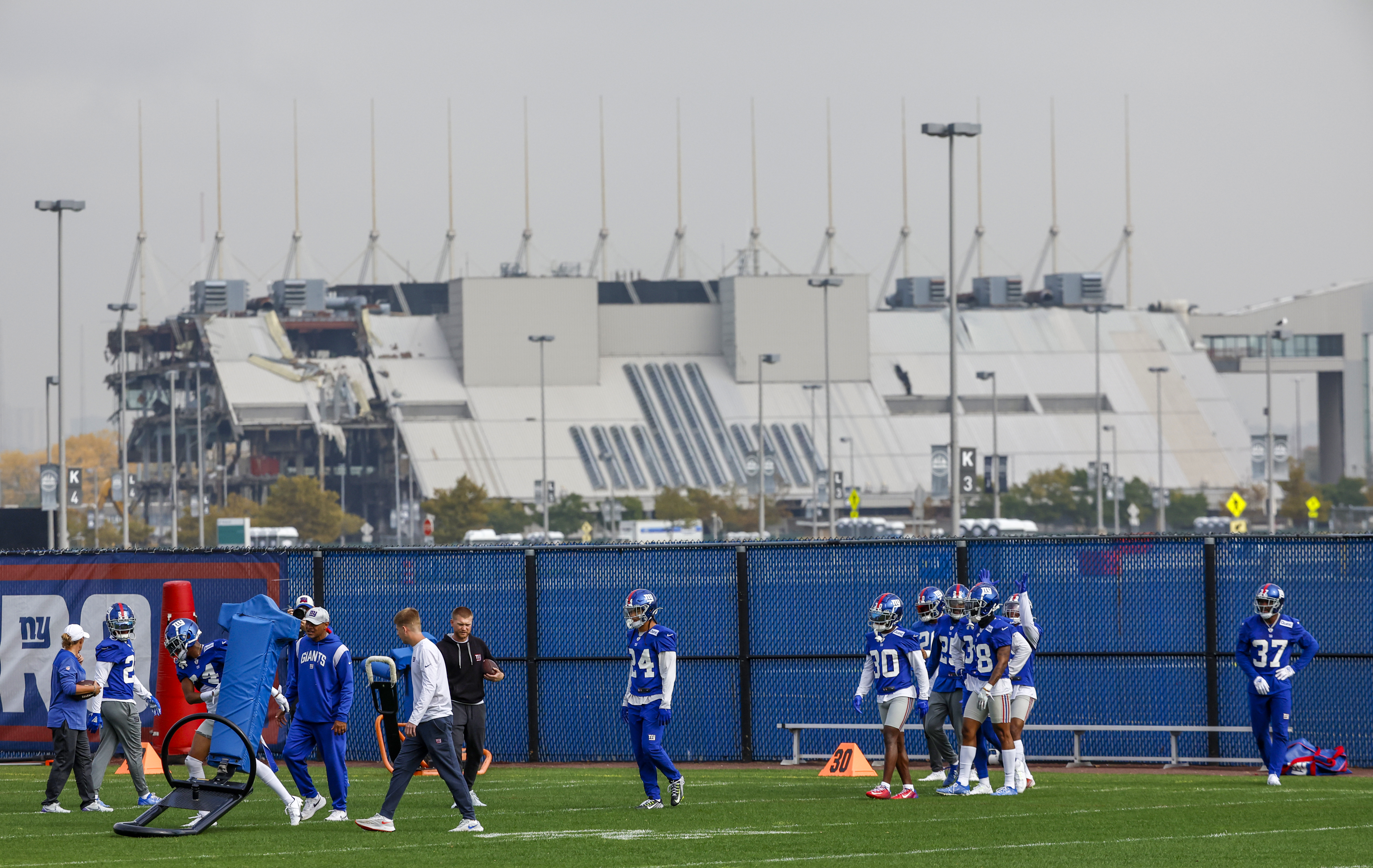 The New York Giants defensive backs work during practice on Wednesday, Oct. 26, 2022. 