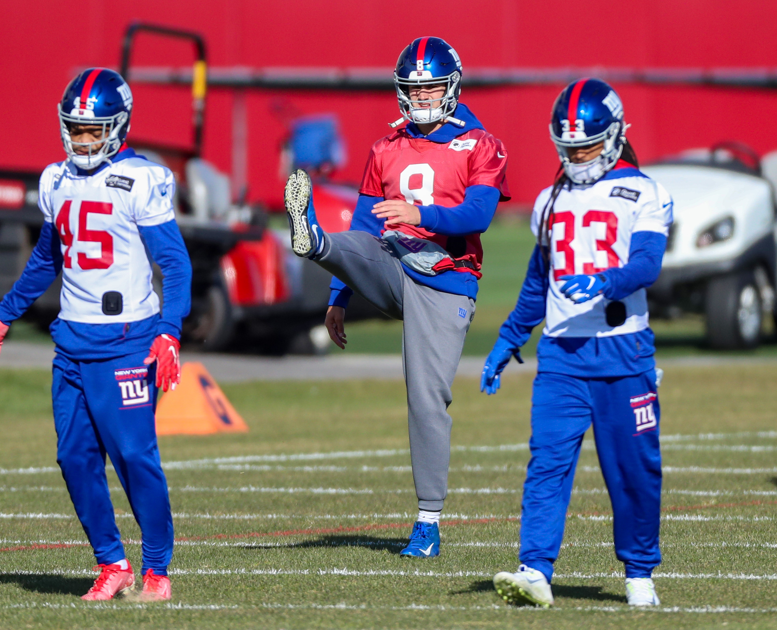 New York Giants practice on Dec. 1, 2021, before Dolphins game - nj.com