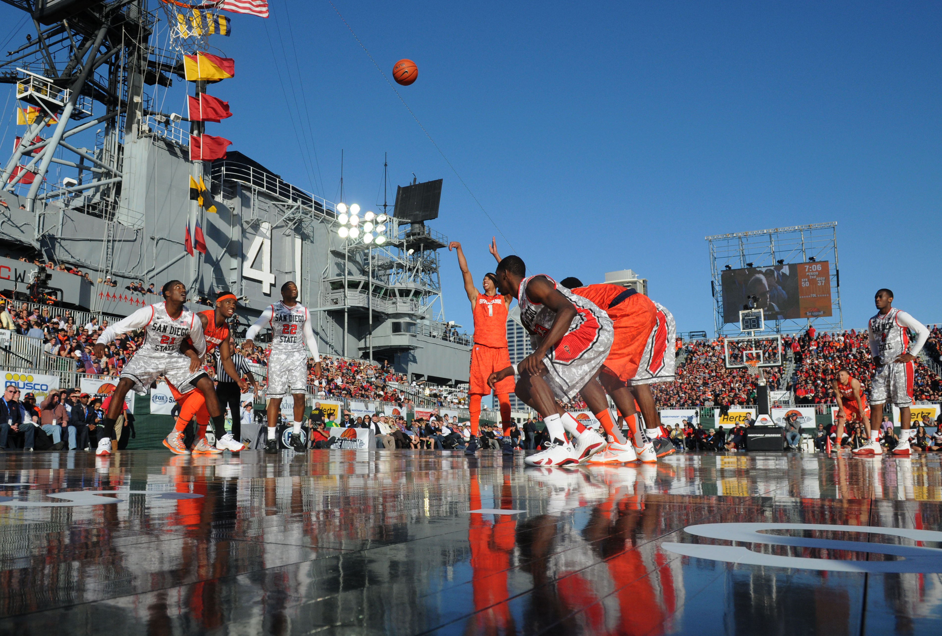 When Syracuse and San Diego State played on aircraft carrier Wind-blown shots, errant free throws and sunburn
