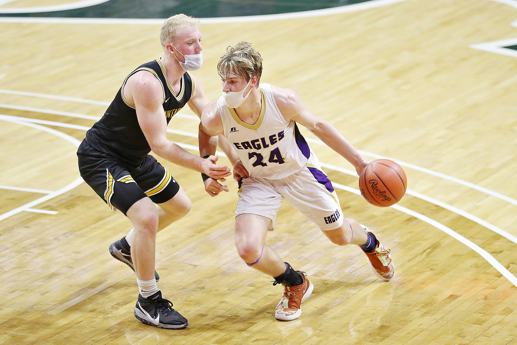 MHSAA Division 3 boys basketball semifinal Schoolcraft vs. Iron
