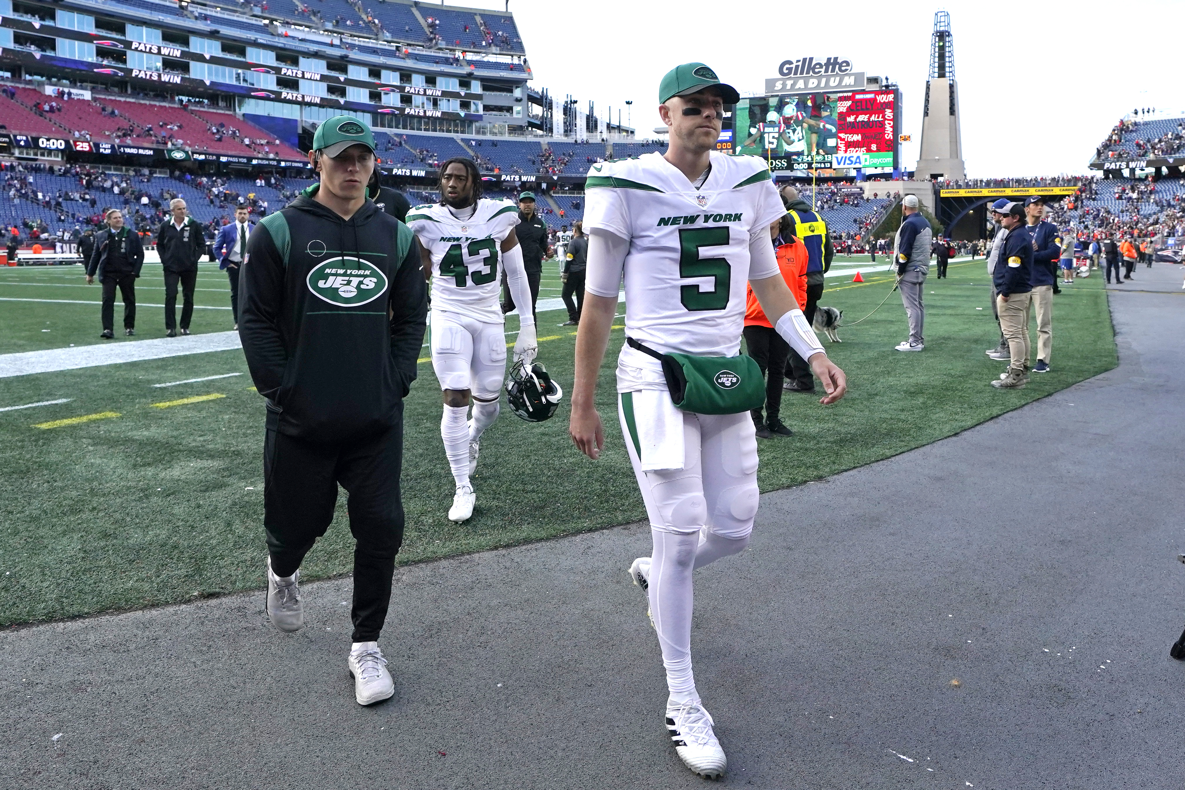 Jets QB Mike White was a baseball star before turning to football