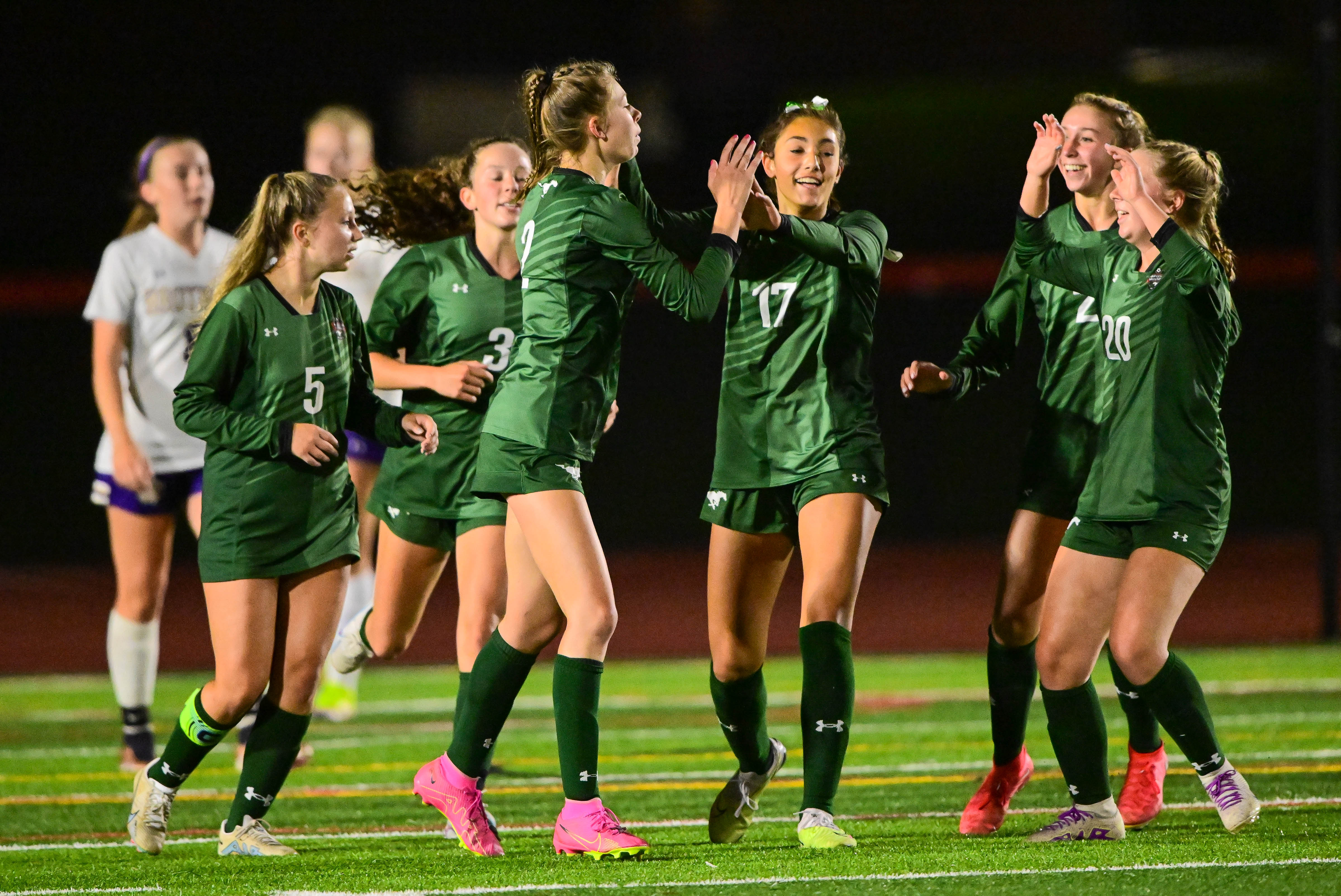 Auburn High girls soccer team wins in semifinals, heads to state  championship game