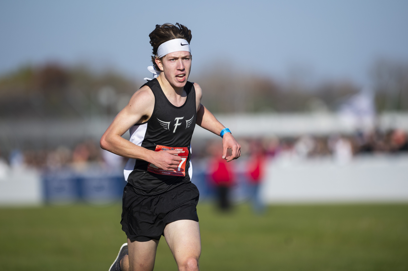 Division 1 Boys Race At 2021 MHSAA Cross Country Championships - Mlive.com