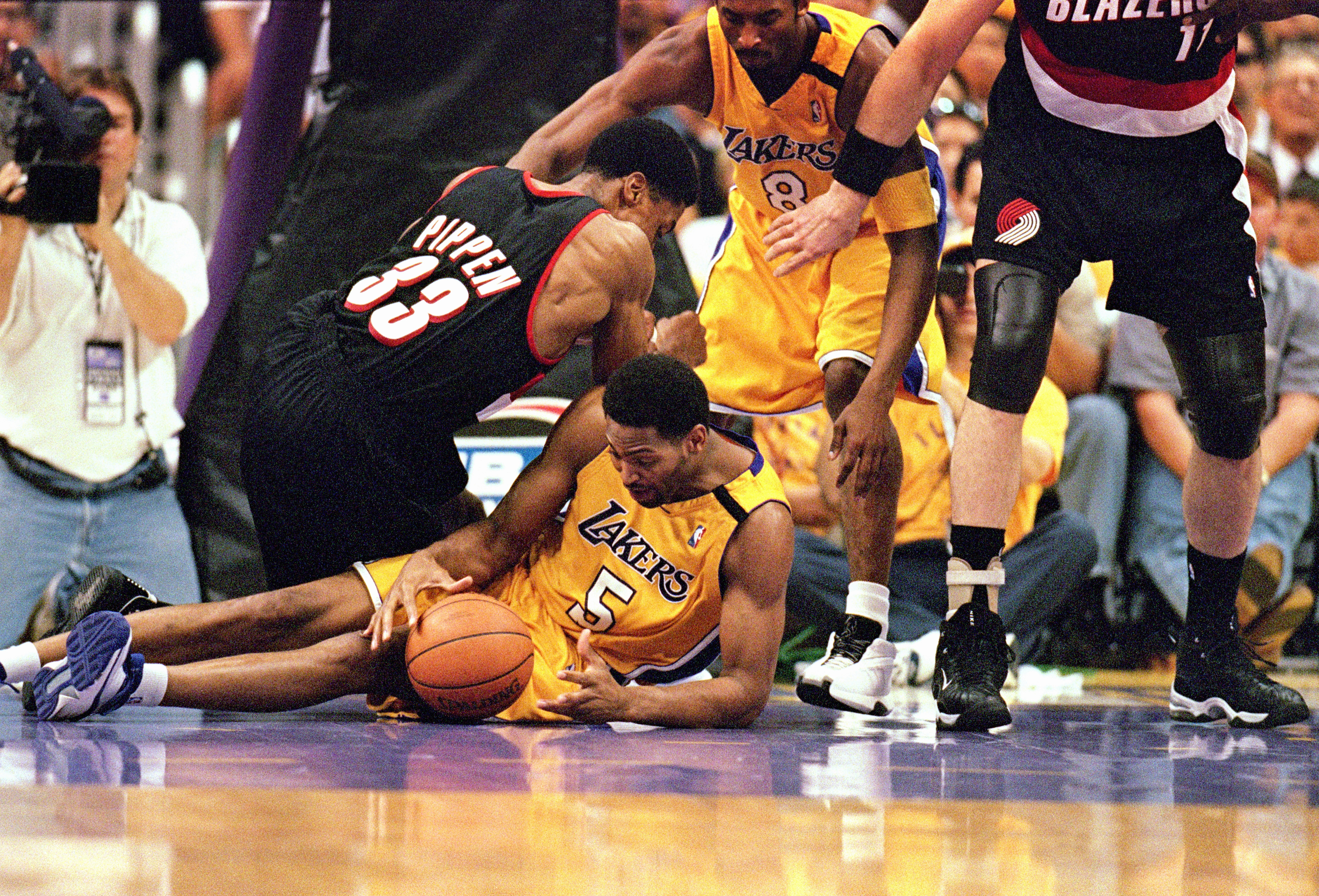 Twenty Stories From the Lakers' 1999-2000 Championship Run - The