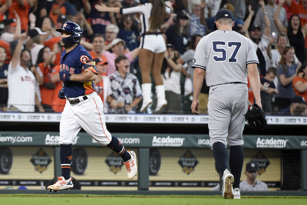 Watch: Jose Altuve hits walk-off homer vs. Yankees, sends Astros to