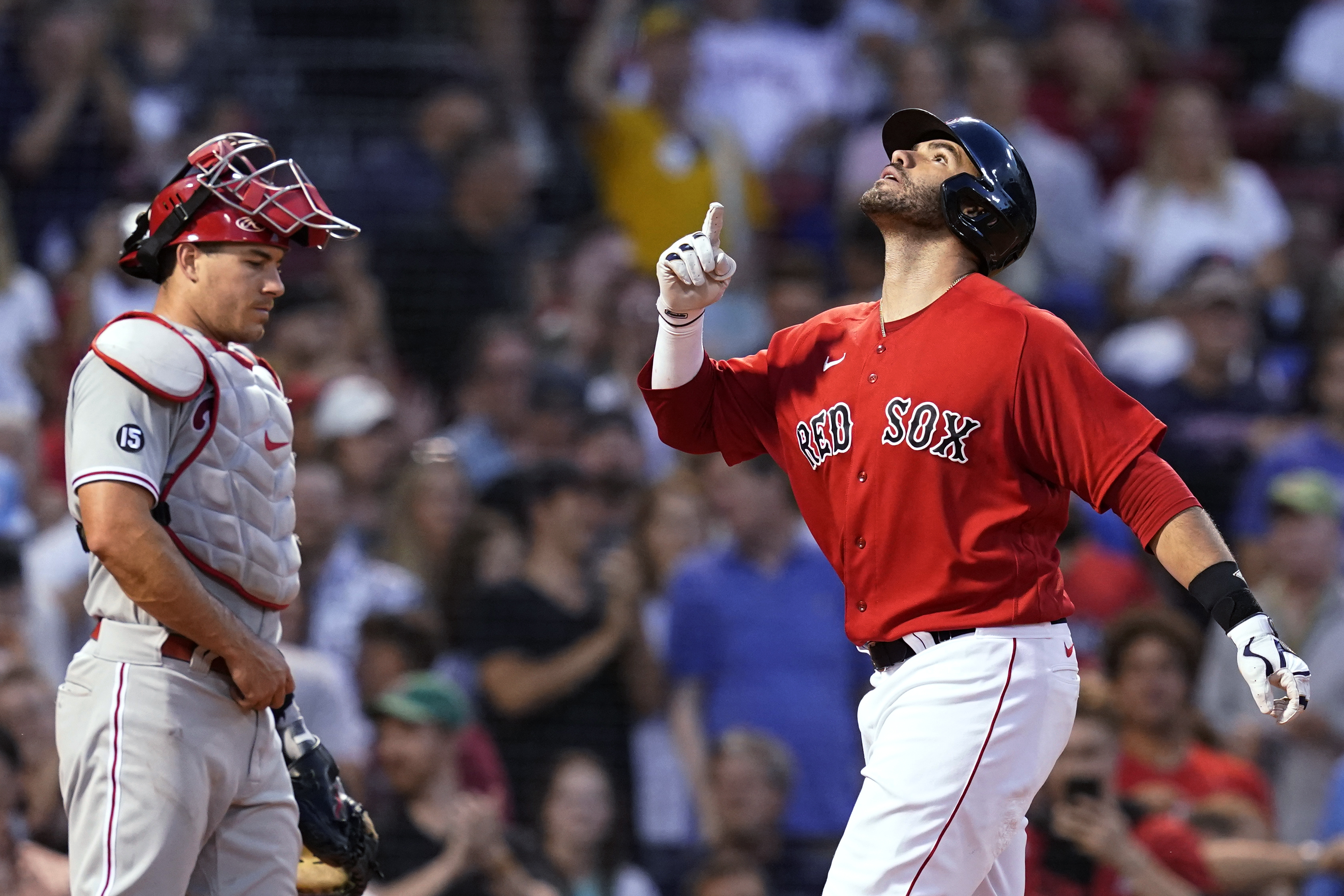 J.D. Martinez's 7 RBIs, 2 HRs lead Red Sox