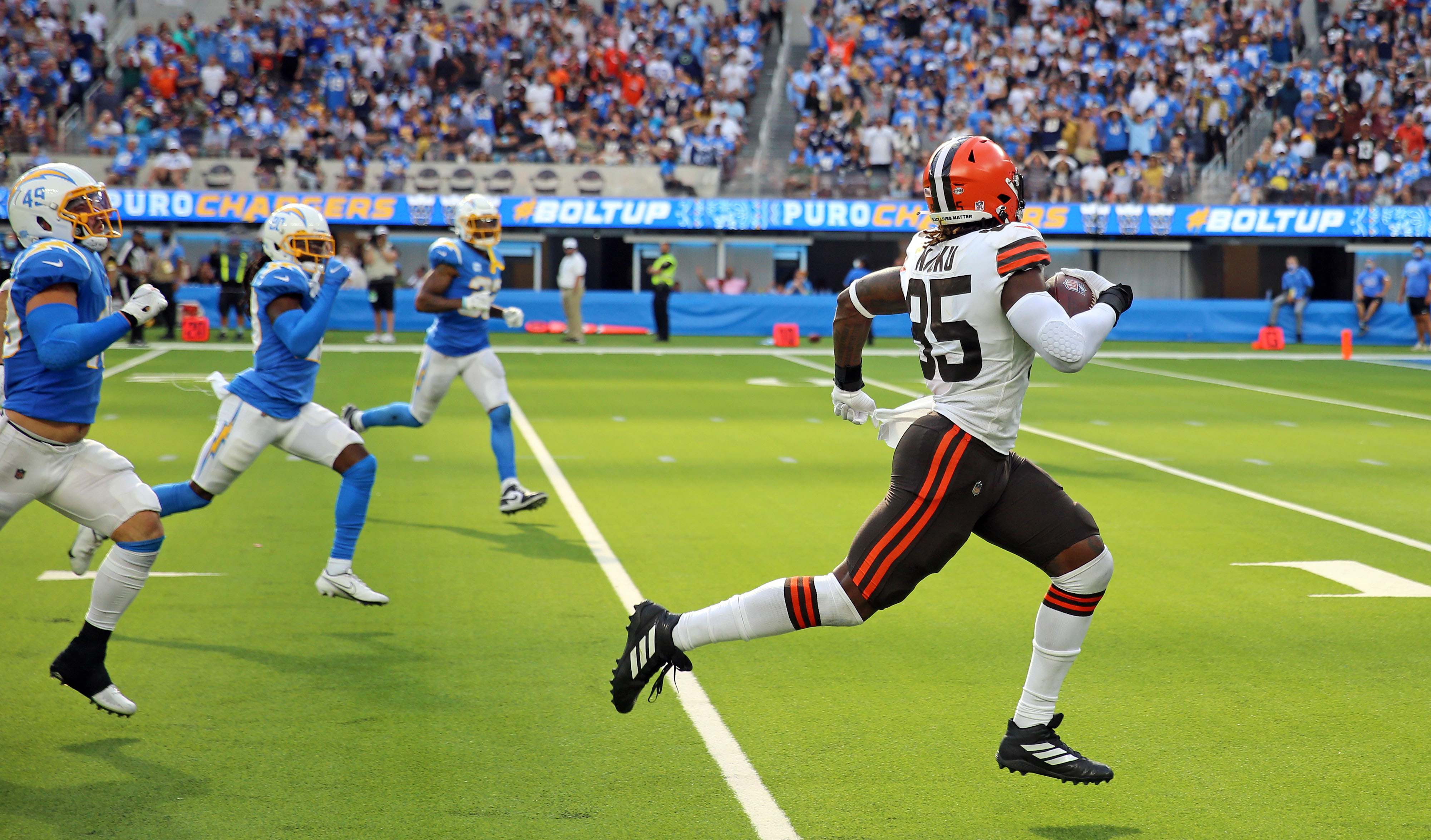 Cleveland Browns and David Njoku reach agreement on $56 million contract  extension