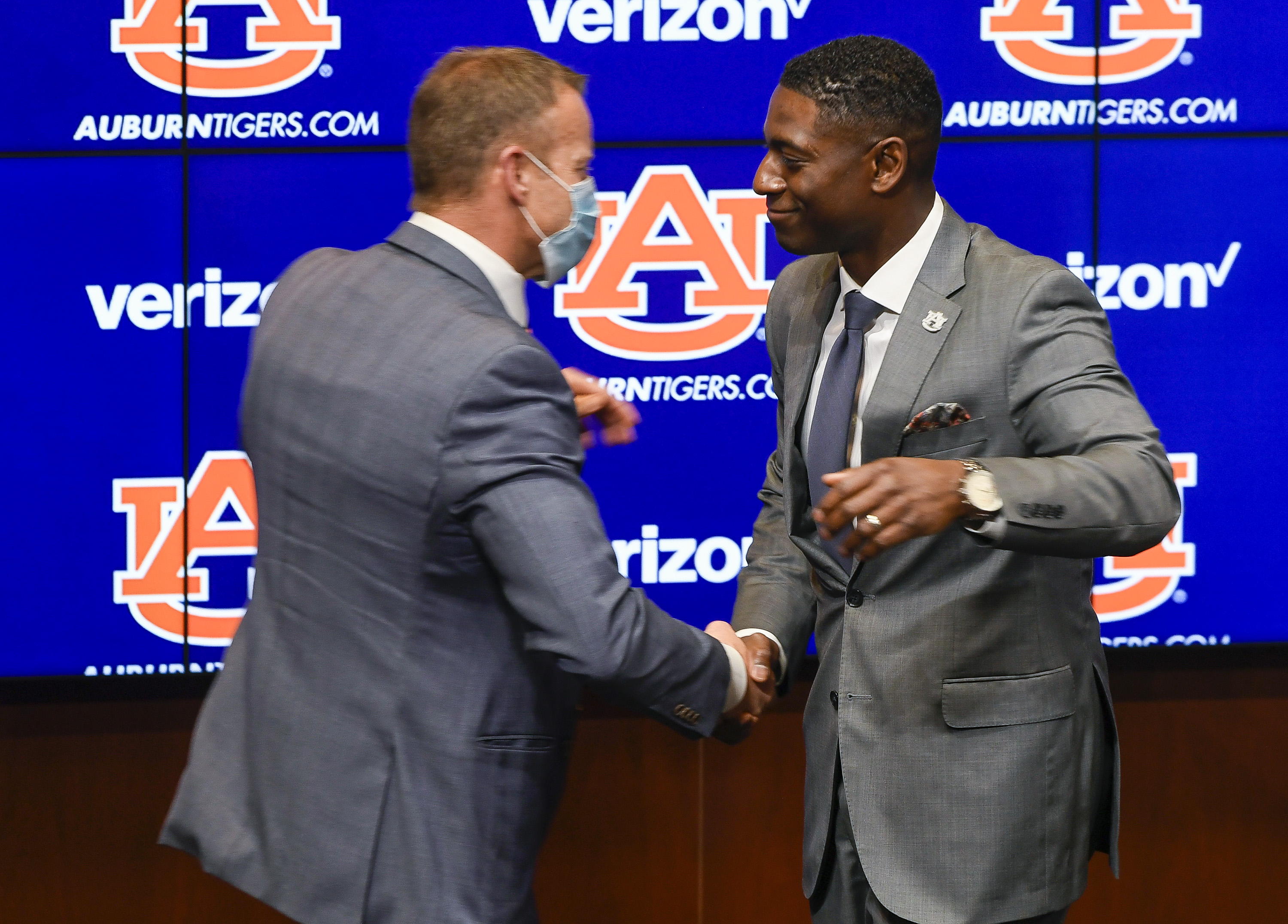 Athletic director Allen Greene announces exit from Auburn one week before  start of college football season 