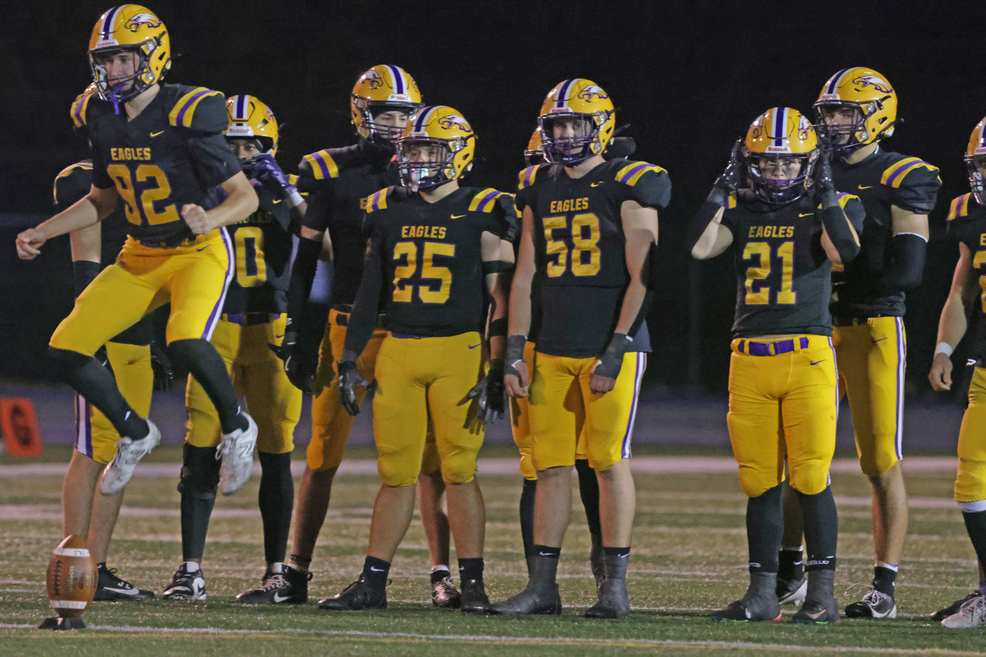 Olmsted Falls at Avon, Division II, Region 6 football quarterfinal ...