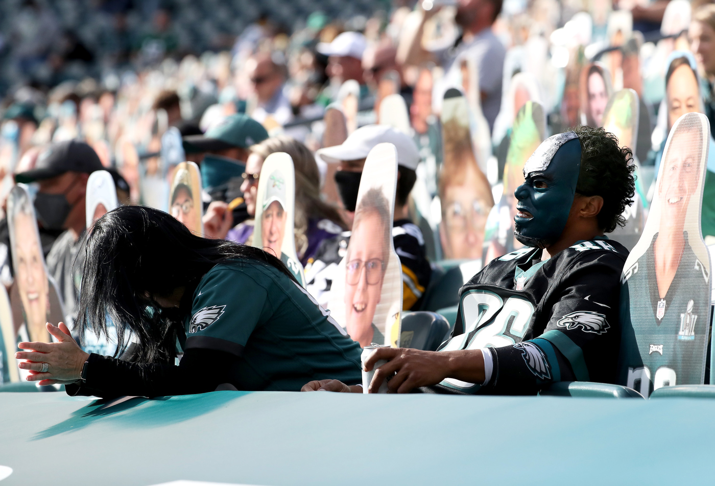 Philadelphia Eagles fans no longer allowed to attend games at