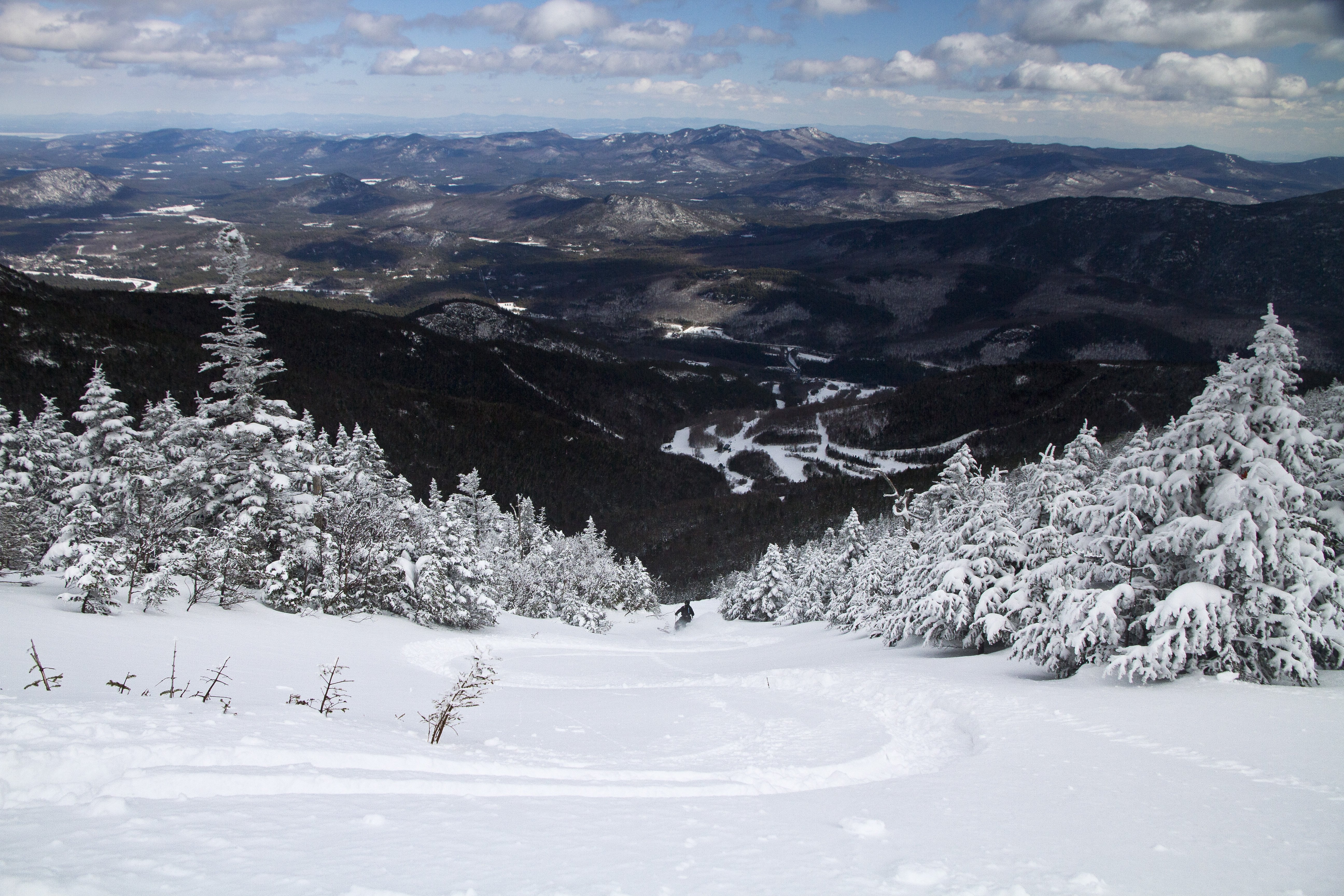 Coronavirus in NY: Ski resorts can open next month with 