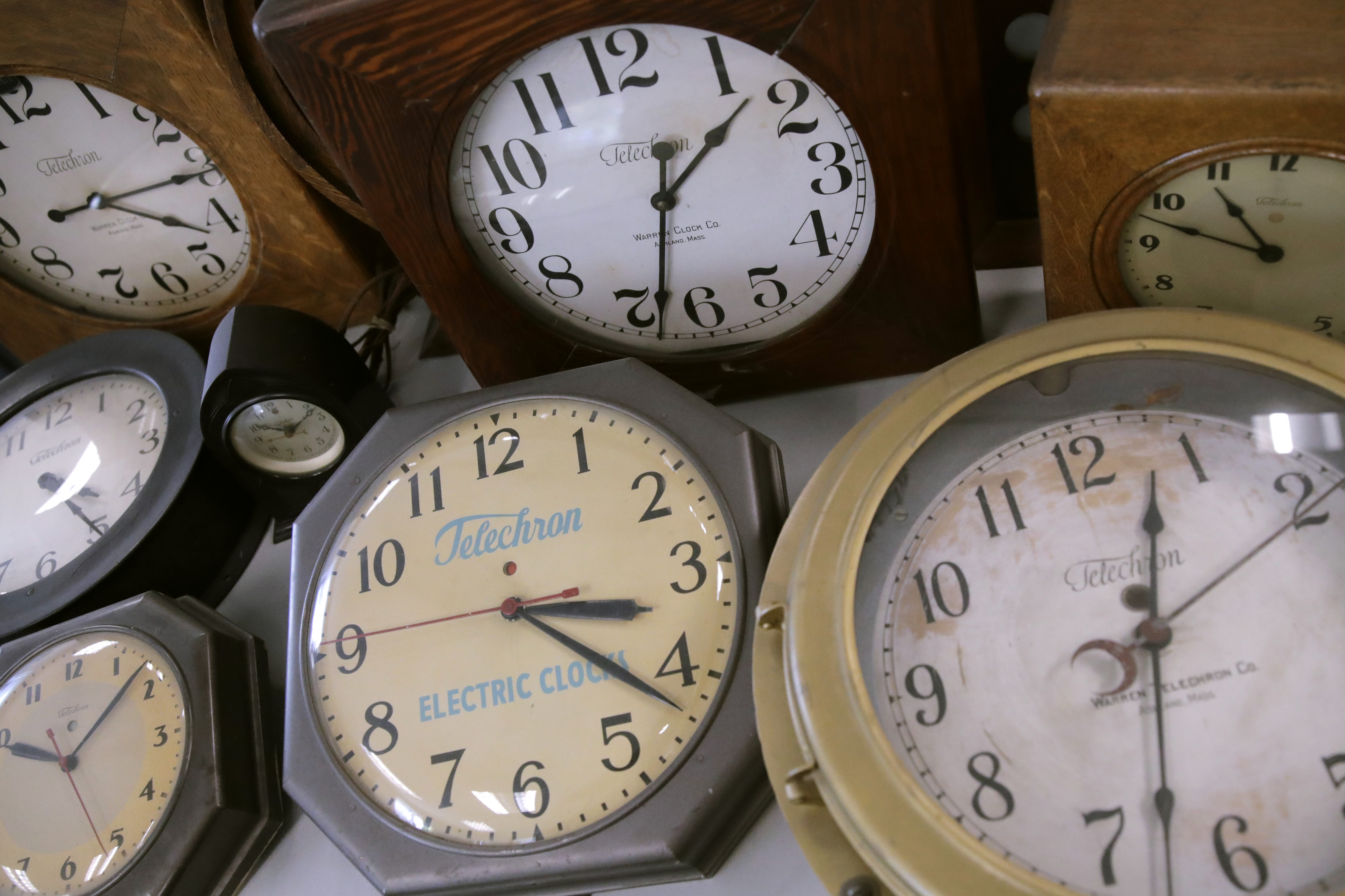 Change clocks for end of daylight savings: Why we fall back at 2 a.m.