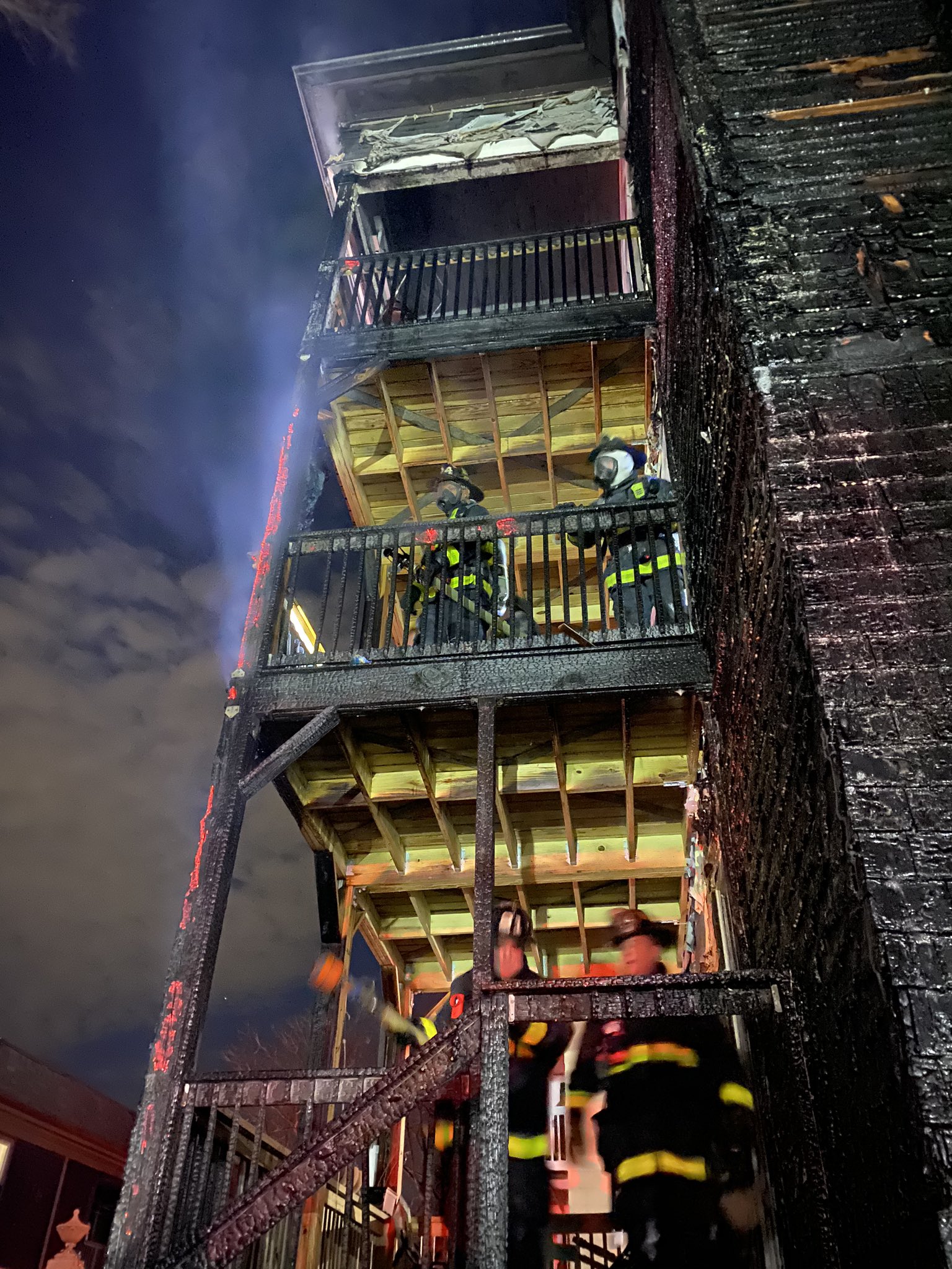 Firefighters rescue 3 cats in blaze that displaced 9 people - masslive.com