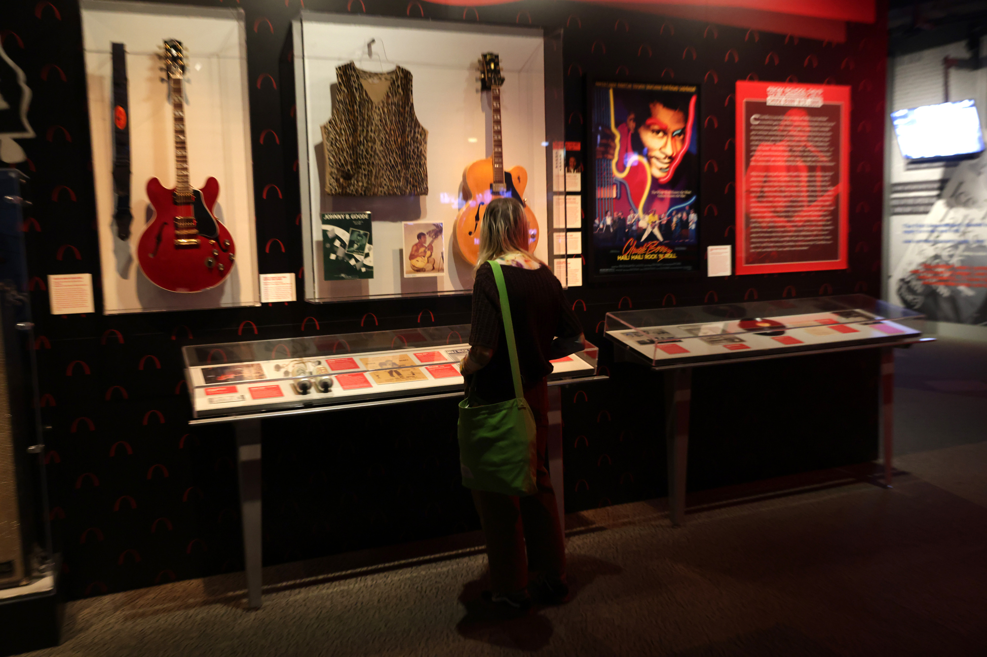 Elvis items featured at Rock and Roll Hall of Fame