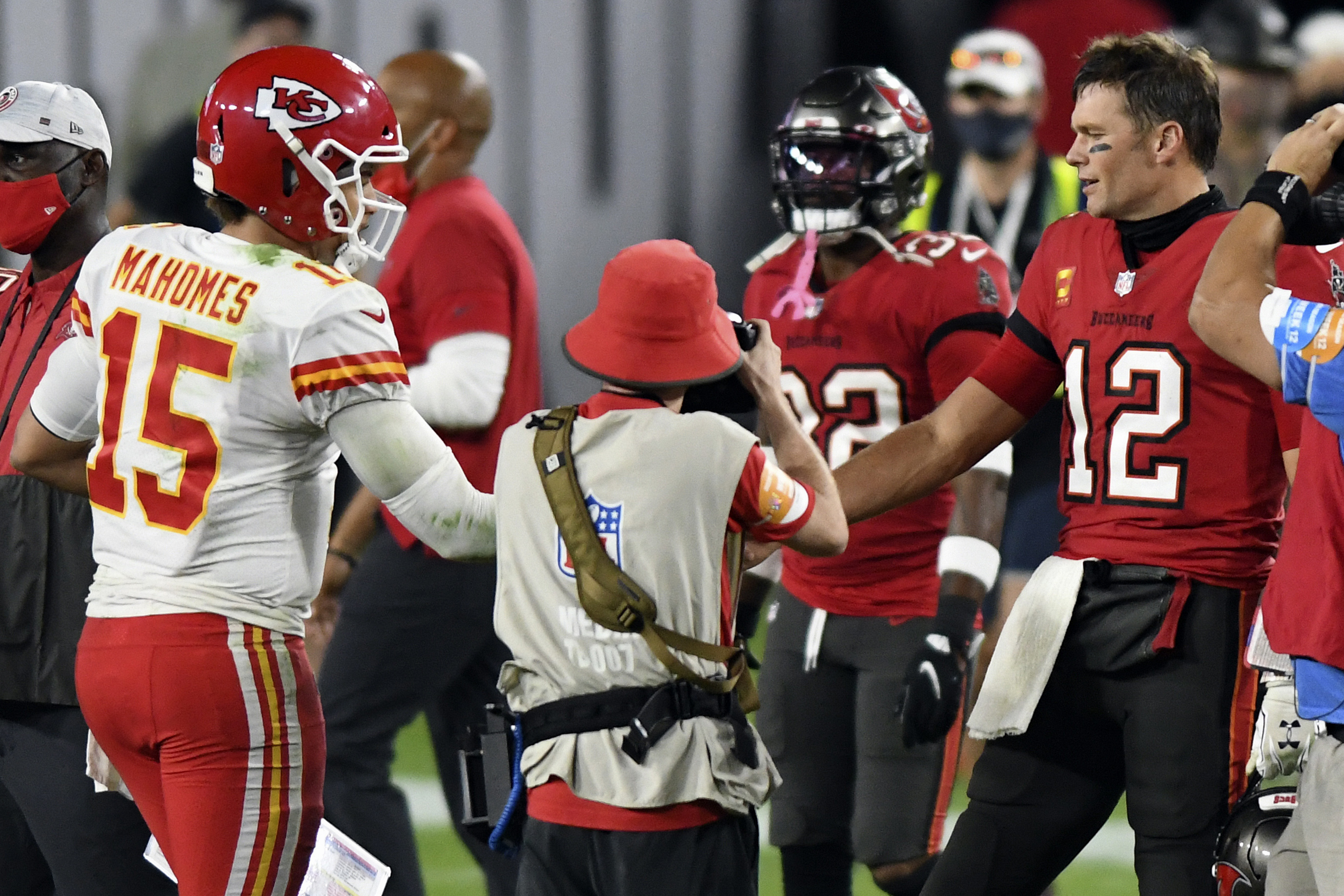 Super Bowl LV picks: Will Patrick Mahomes' Chiefs or Tom Brady's Buccaneers  win in Tampa?