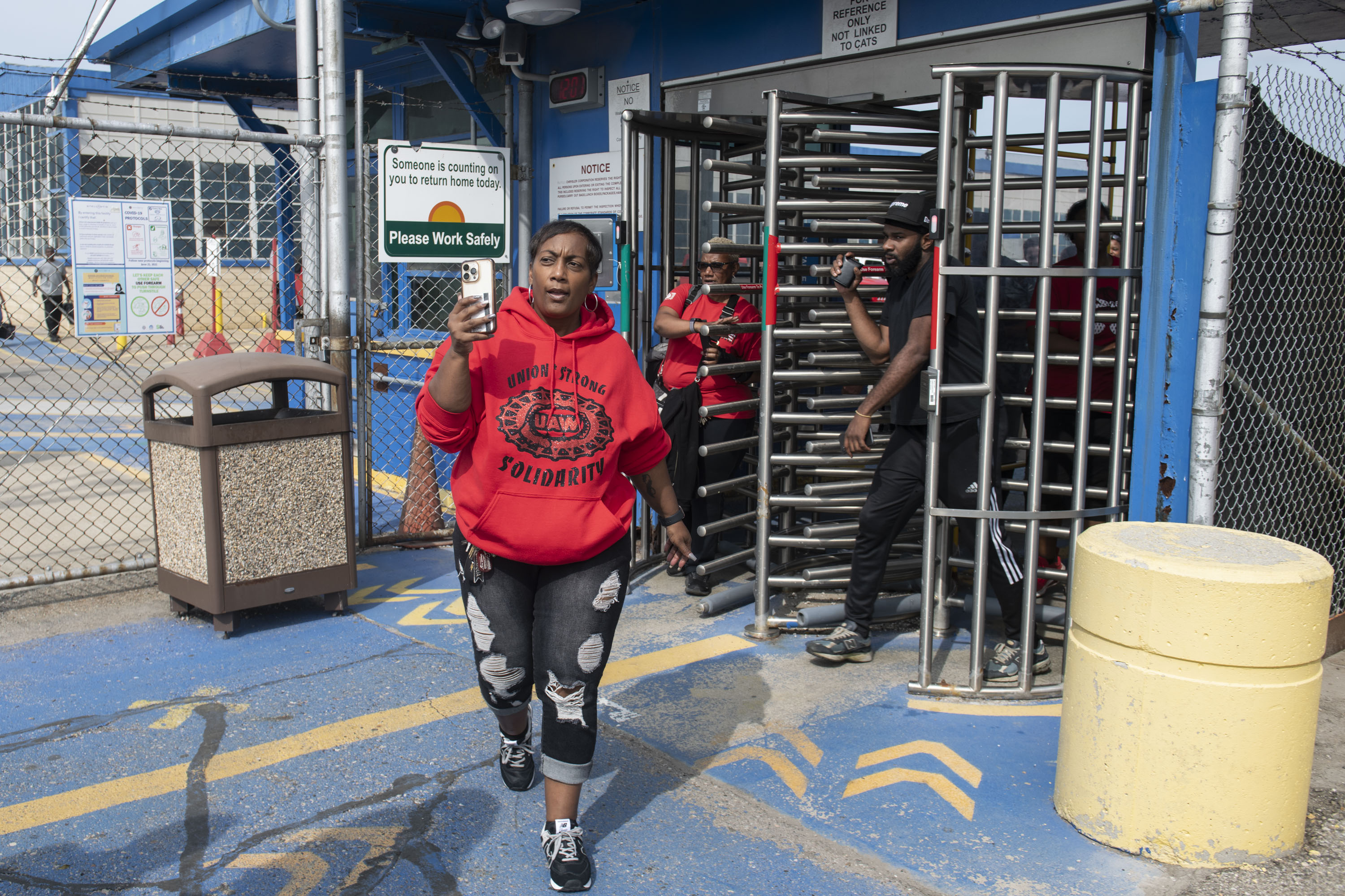 UAW calls more strikes at plants across Michigan - mlive.com