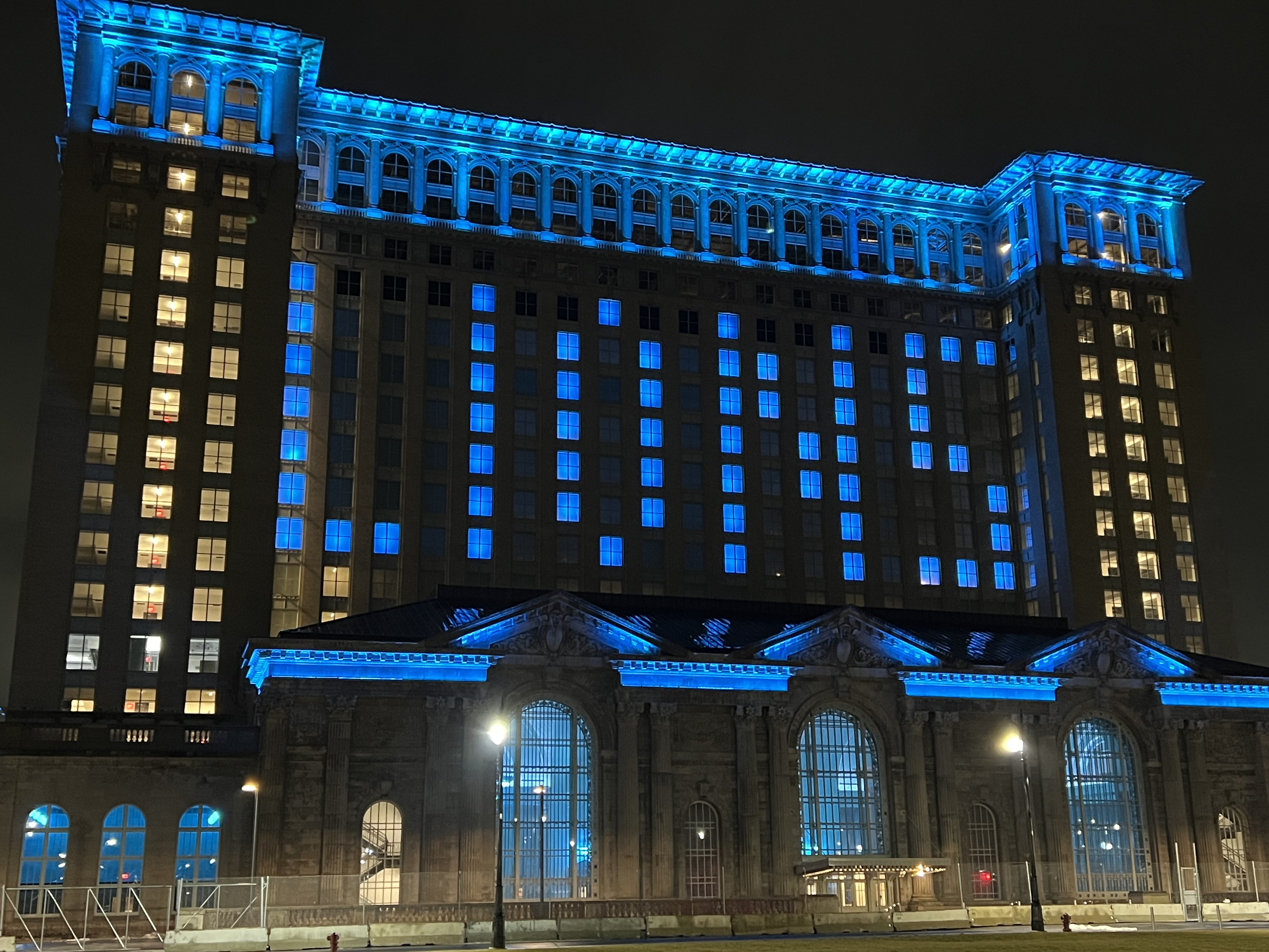 Michigan Central Station lit up for the Detroit Lions - mlive.com