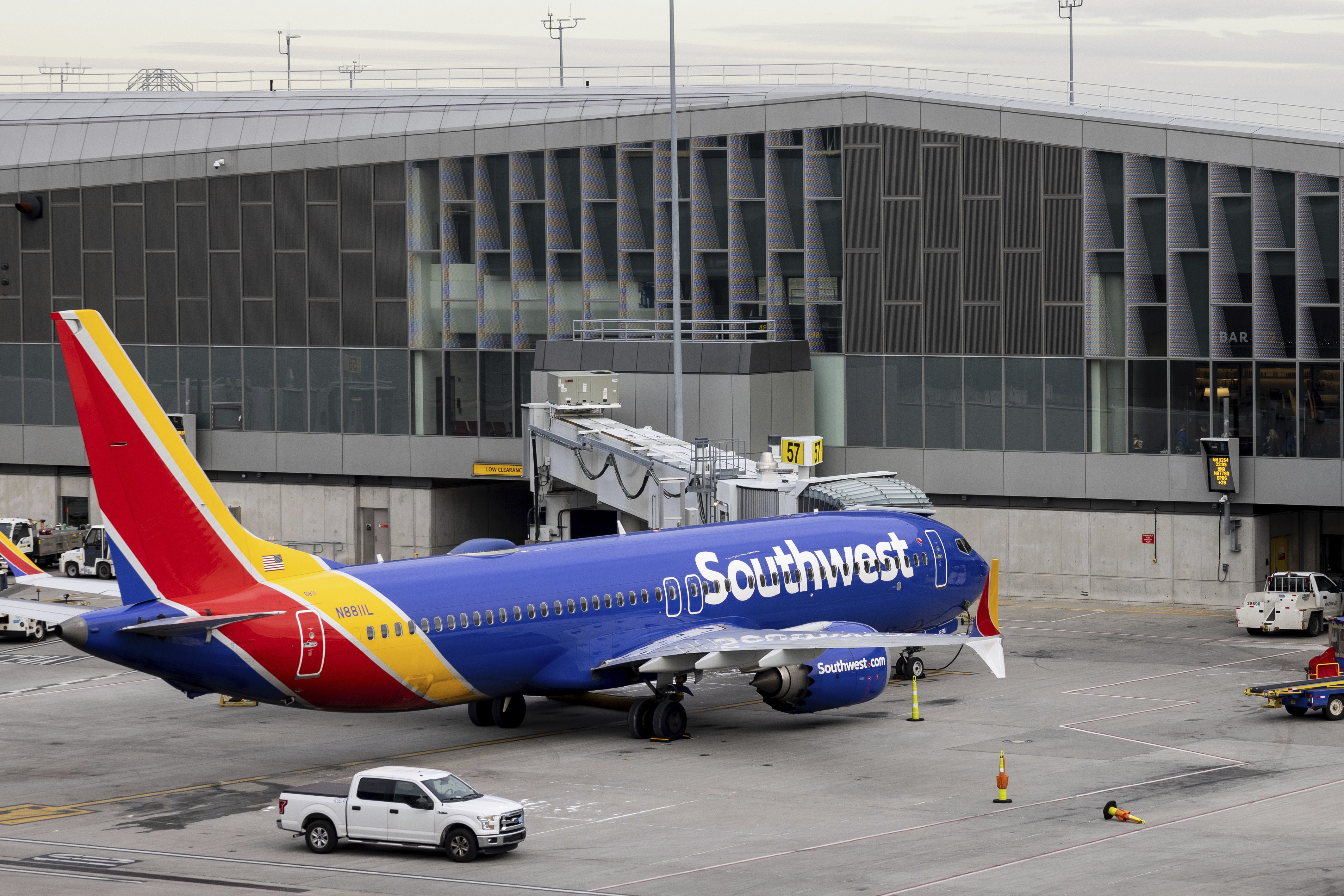 Pete Buttigieg condemns Southwest Airlines as flight cancellations continue  - masslive.com