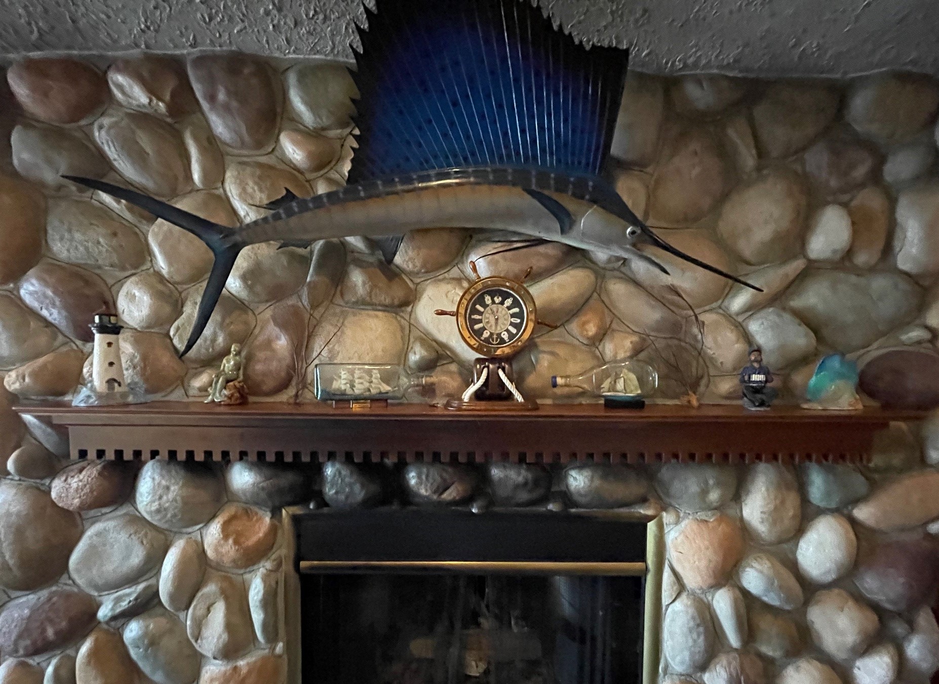 Local Eats CJ's Fisher Lake Inn