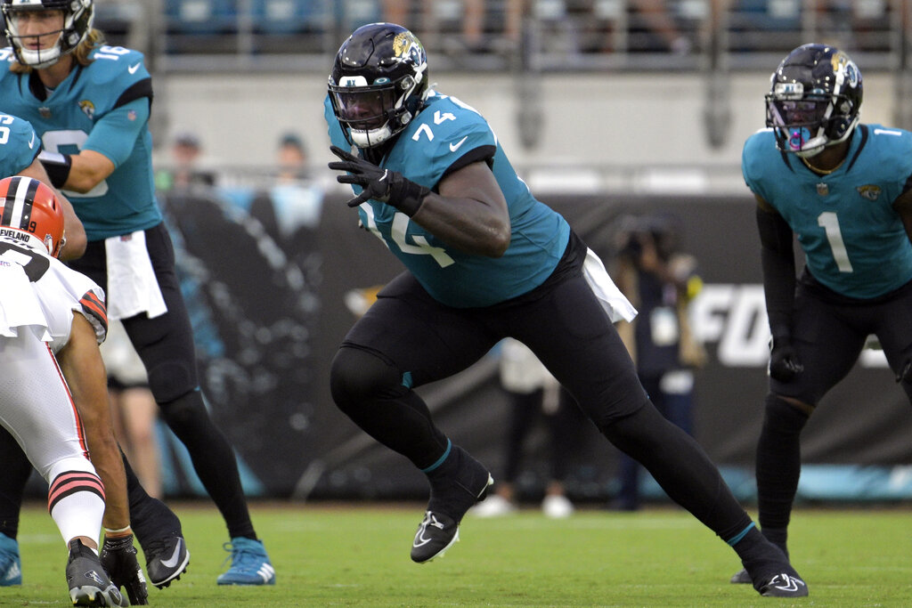 JACKSONVILLE, FL - AUGUST 12: Jacksonville Jaguars wide receiver Zay Jones  (7) runs with the ball during the game between the Cleveland Browns and the Jacksonville  Jaguars on August 12, 2022 at