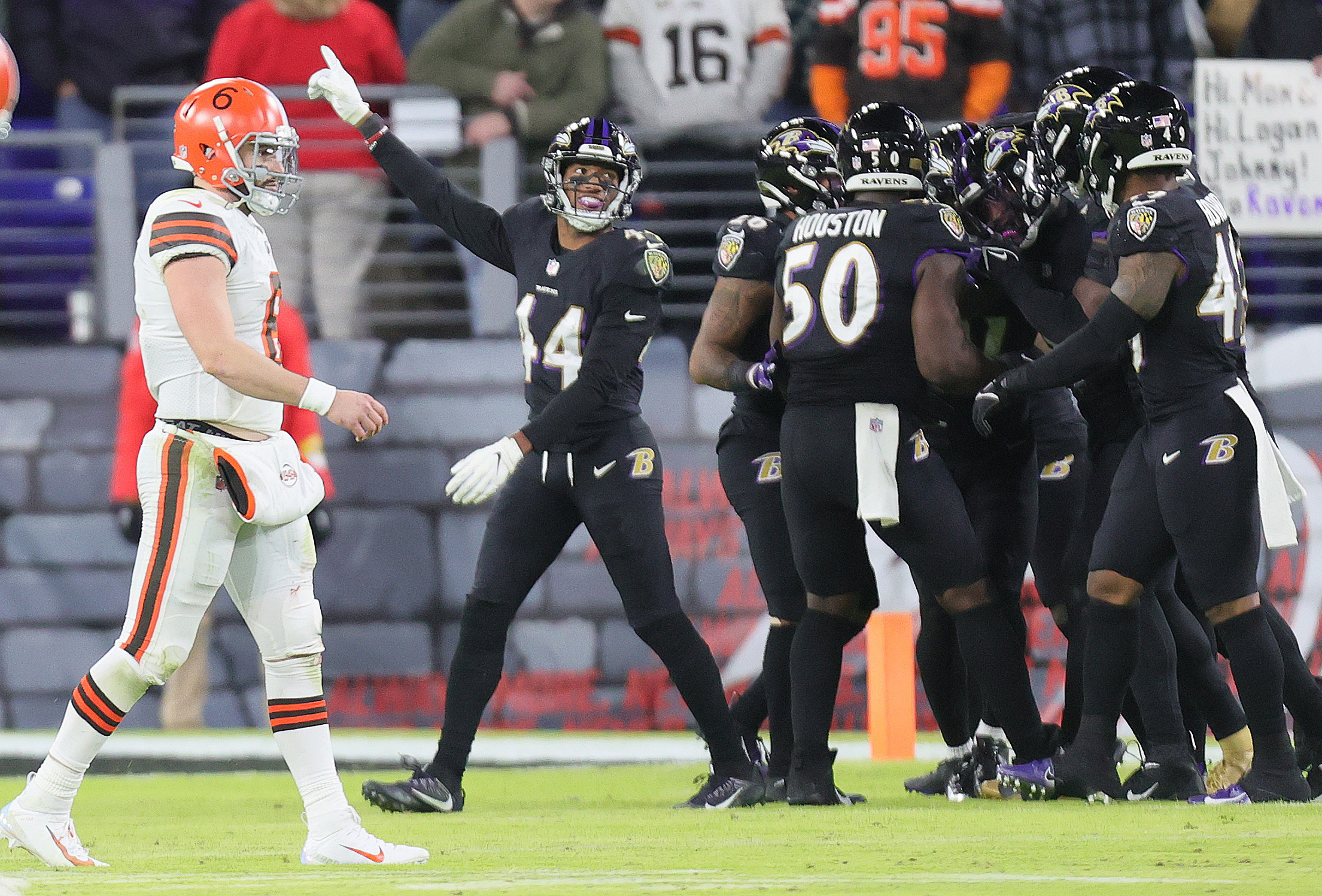 Our favorite photos from Cleveland Browns' 23-16 loss to the New York Jets:   photographers 