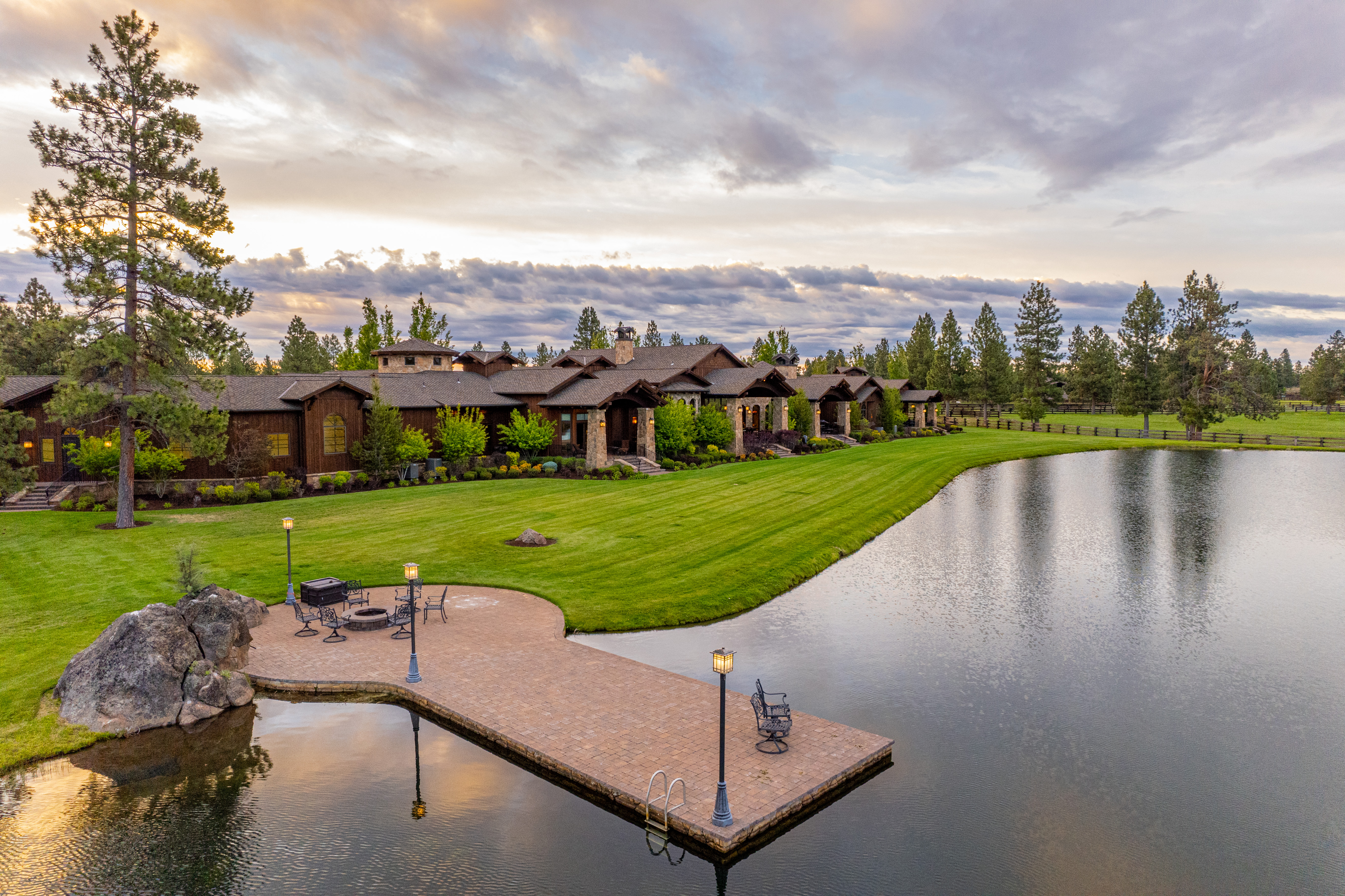 R&R Ranch - oregonlive.com