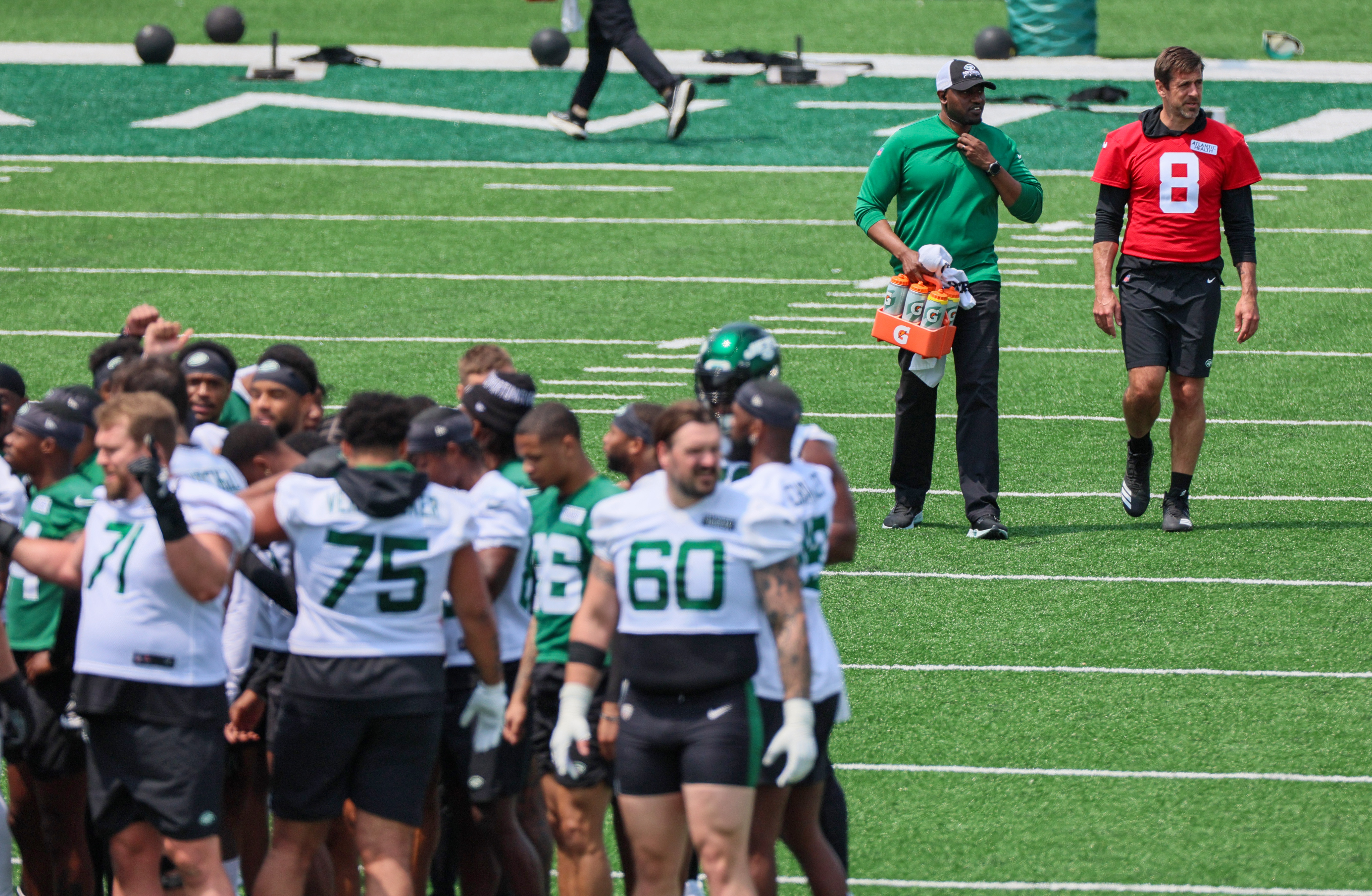 Aaron Rodgers participates in NY Jets OTAs (Video)