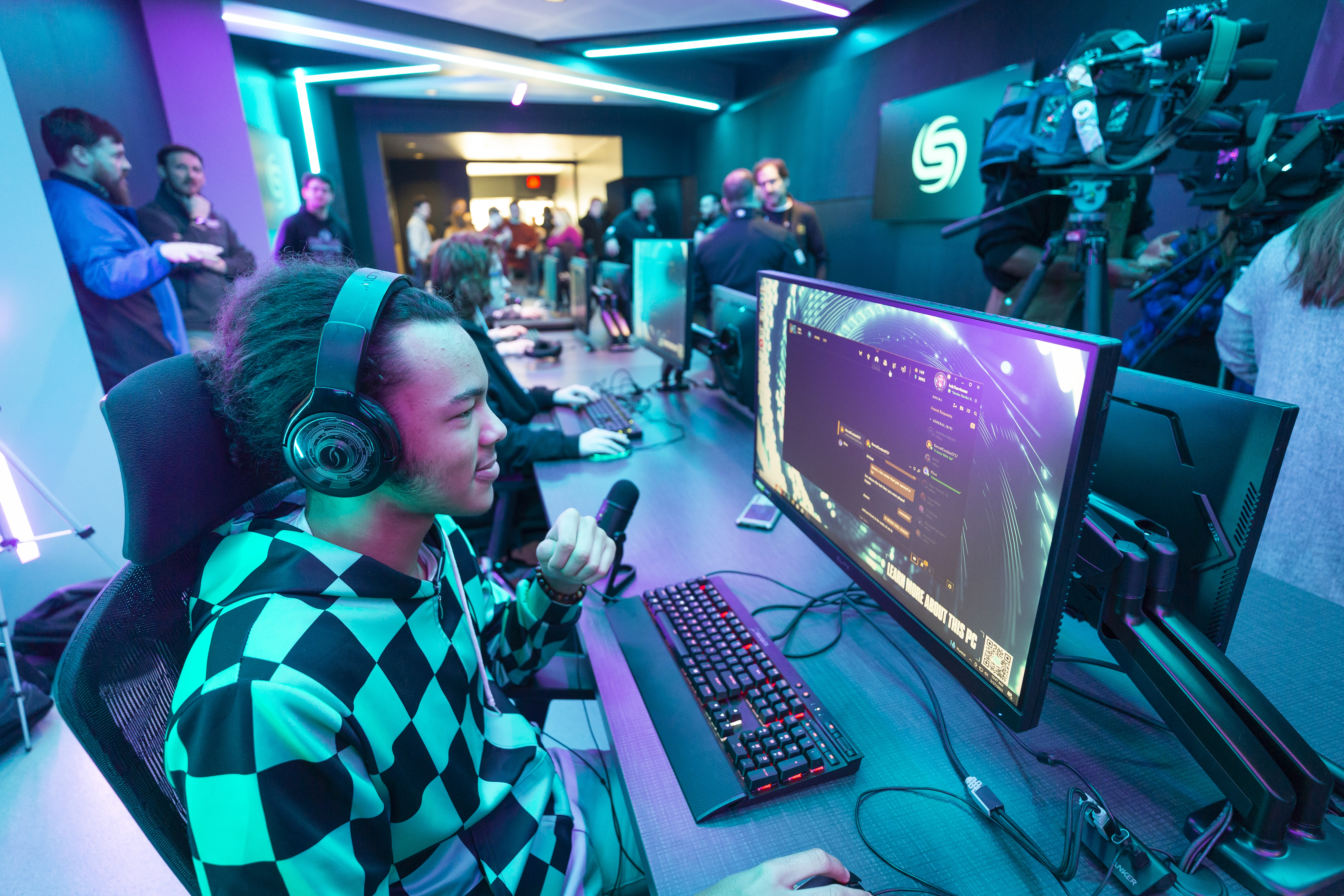 Top 7 Benefits of a Gaming Center for Aspiring Esports Teams - GameSync  Consulting