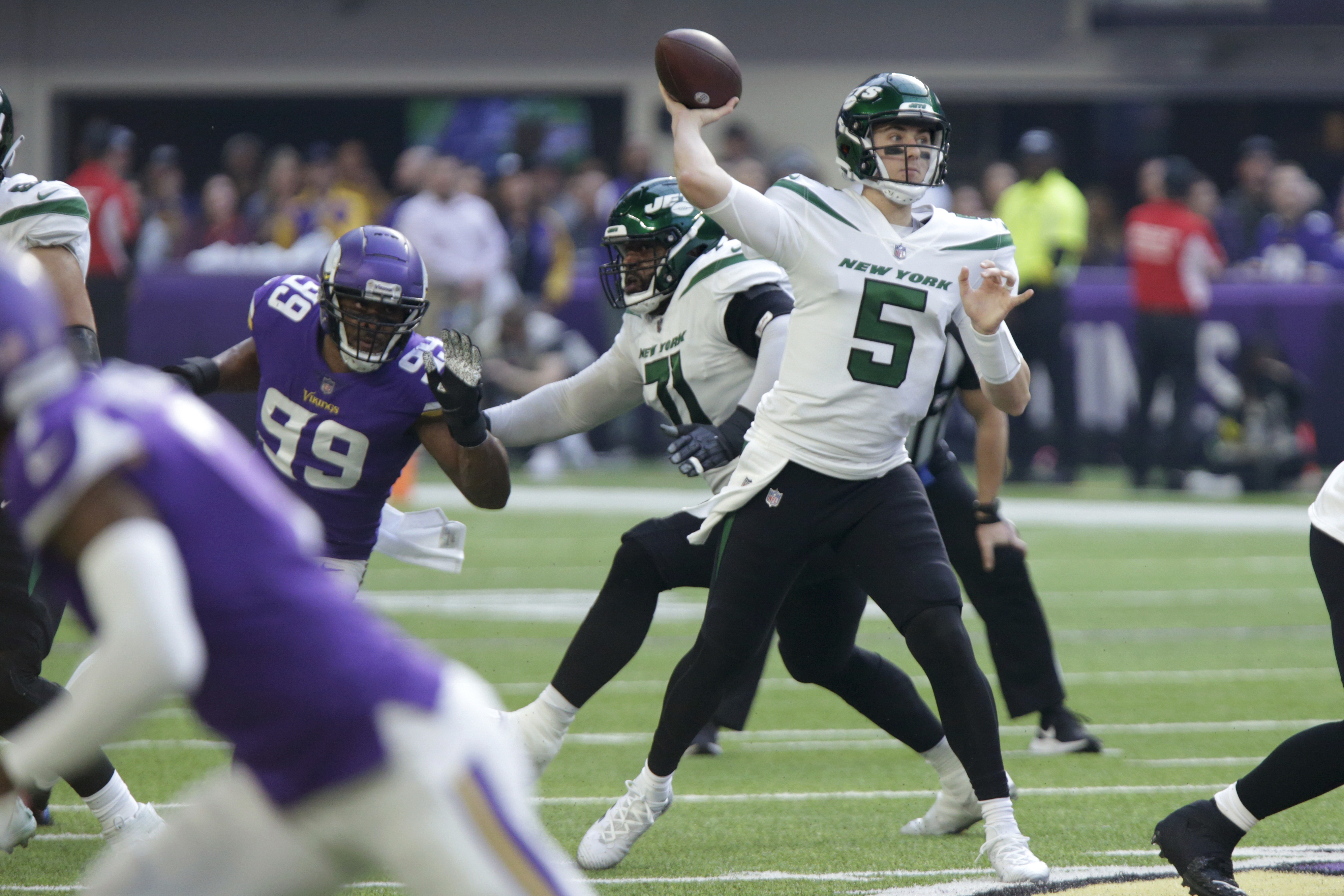 Jets squander huge chance vs. Vikings  Their road to the playoffs just got  much tougher 
