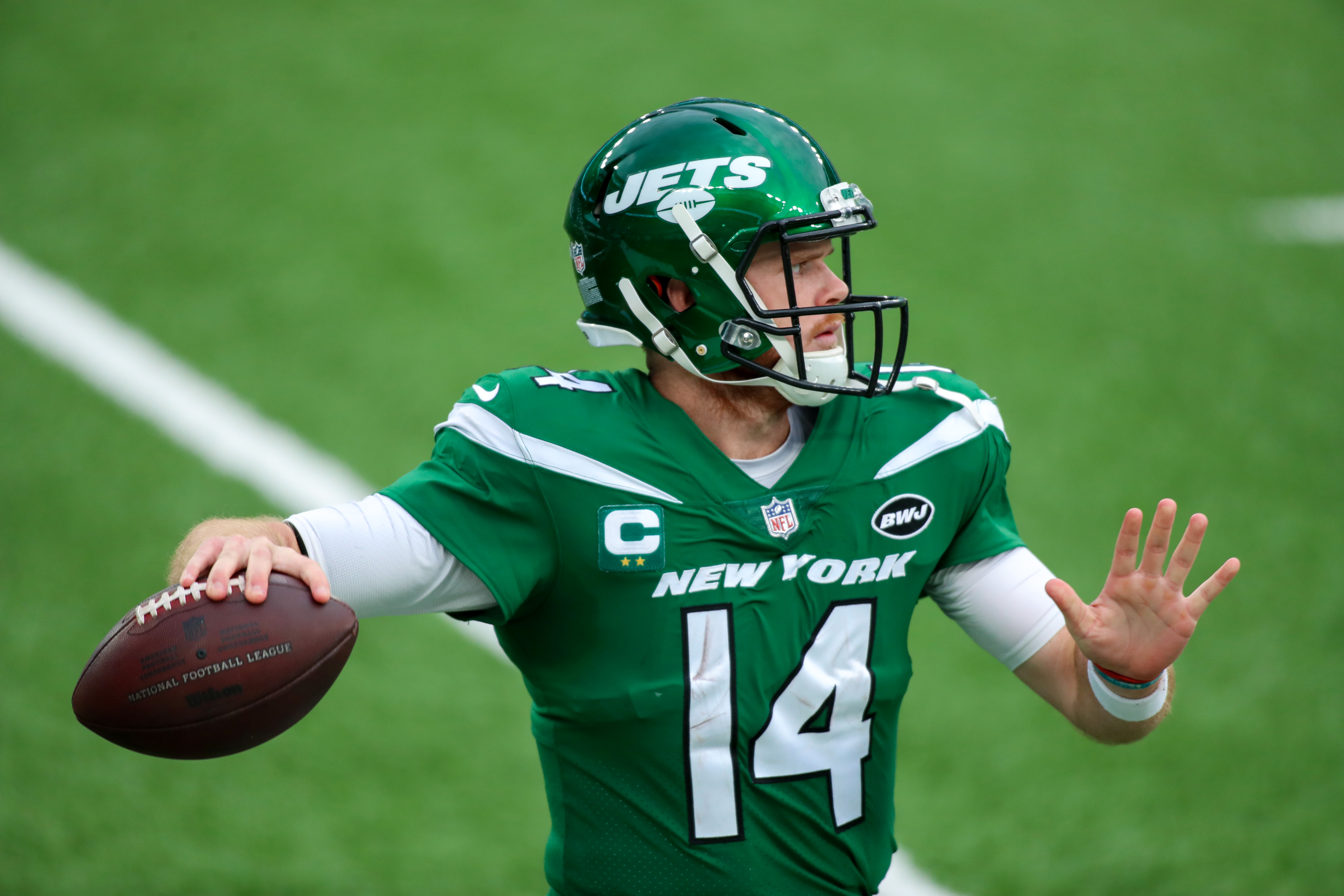 New York Jets QB Sam Darnold will not practice Thursday; Breshad Perriman  limited