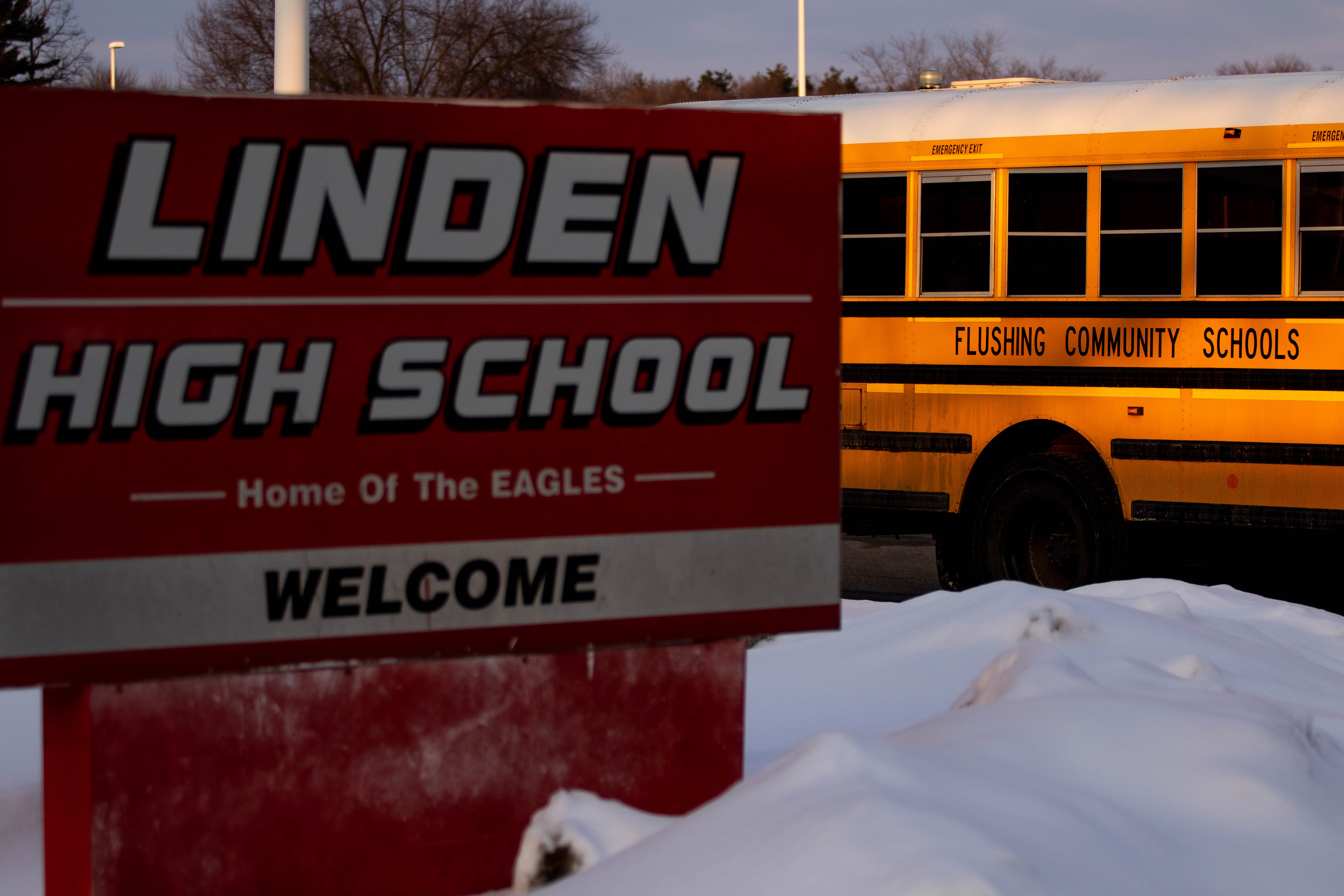 Flushing boys basketball at Linden