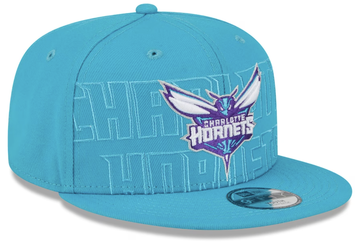 NBA Beanie Orlando Magic, Blue Logo Cuffed with Pom, New With Tags