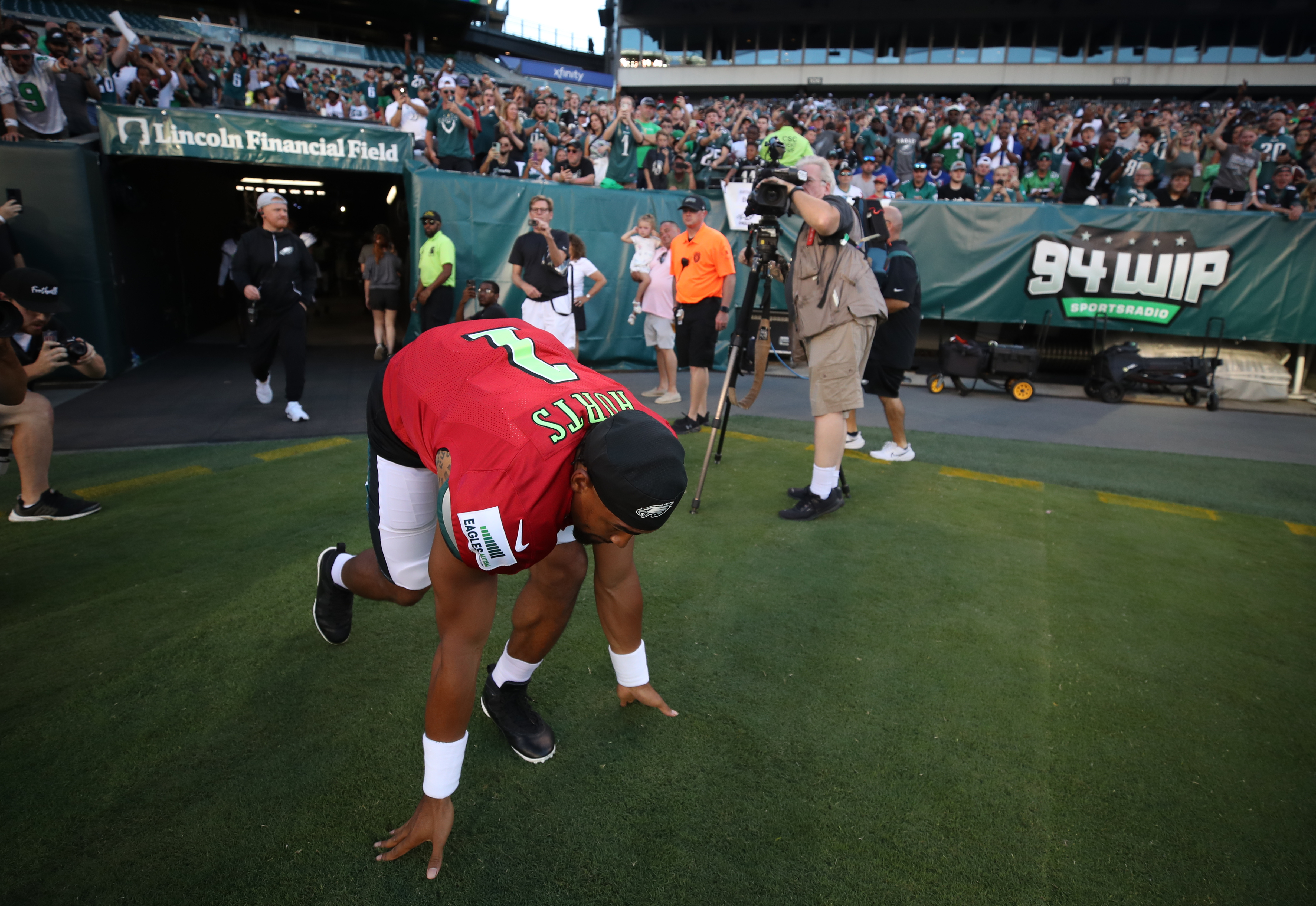 Eagles host open training camp practice at Lincoln Financial Field