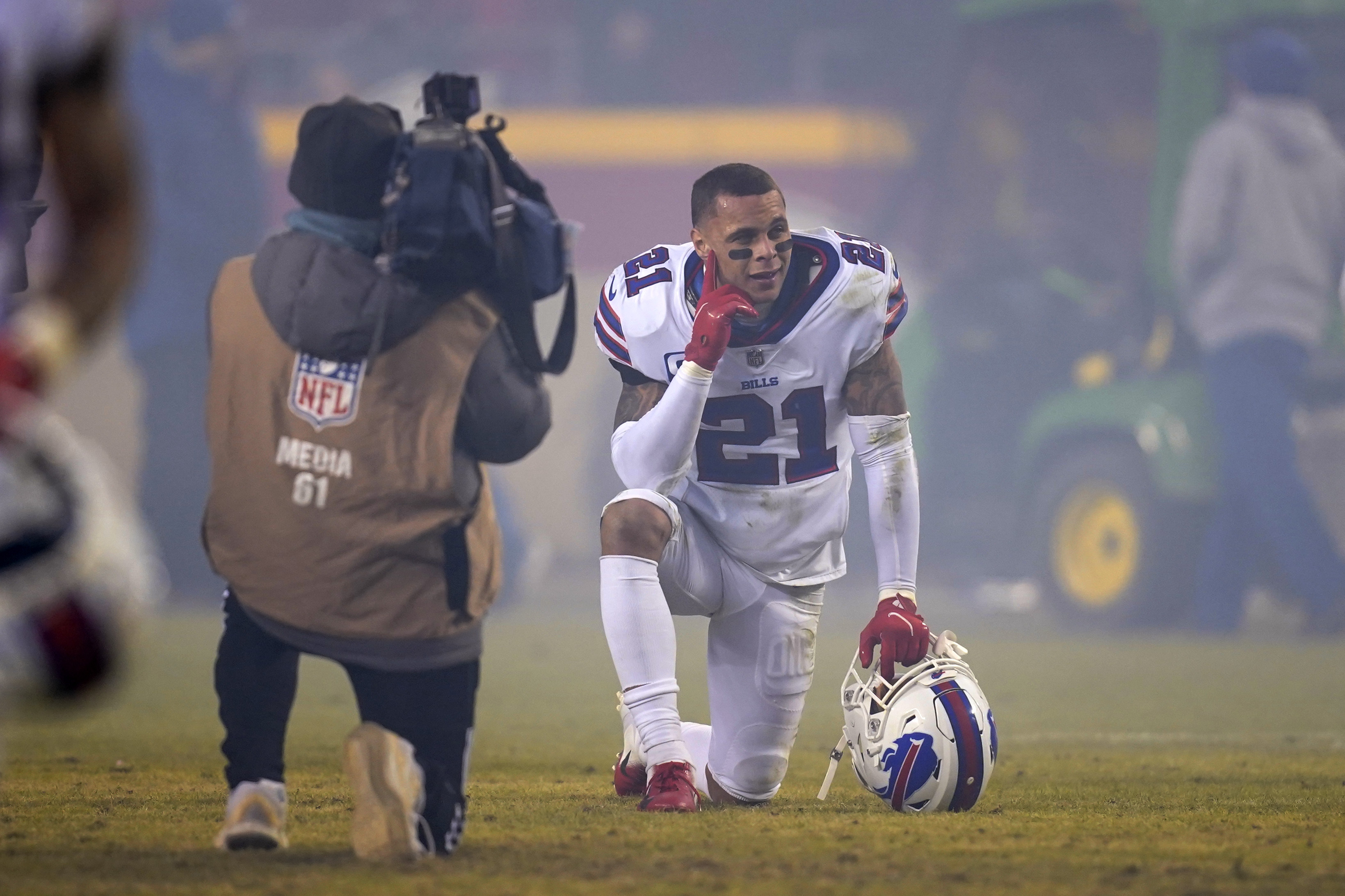 Patrick Mahomes leads Kansas City on epic comeback to knock off Buffalo  Bills in OT, 42-36 